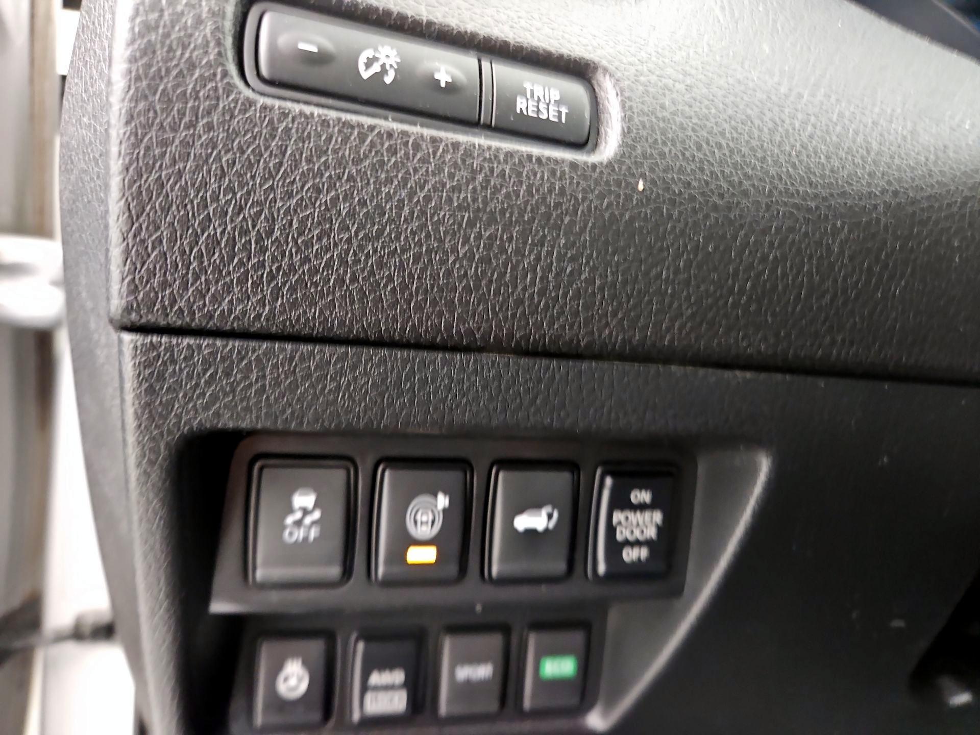 Thumbnail: 2017 Nissan Rogue - 13