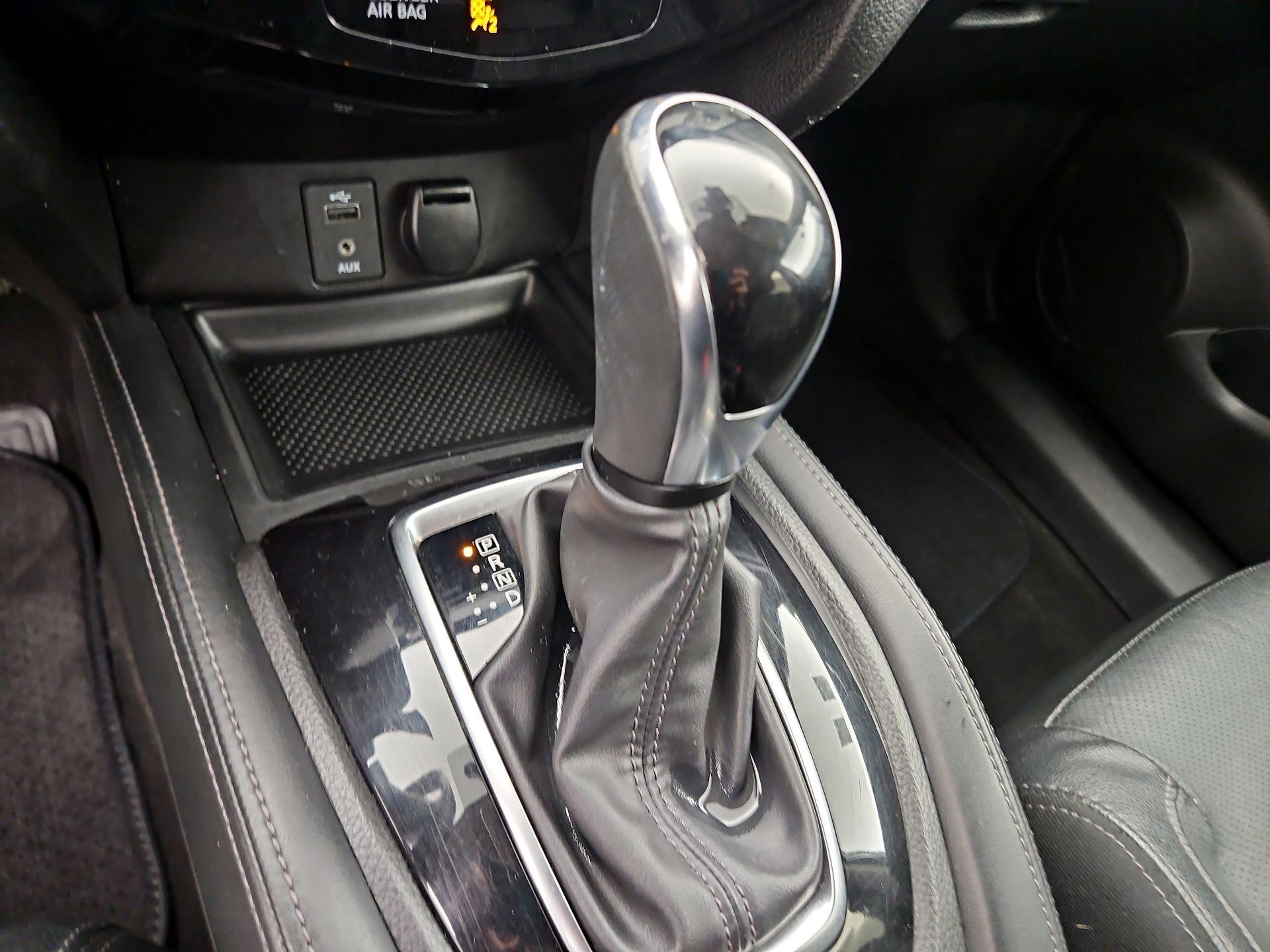 Thumbnail: 2017 Nissan Rogue - 17