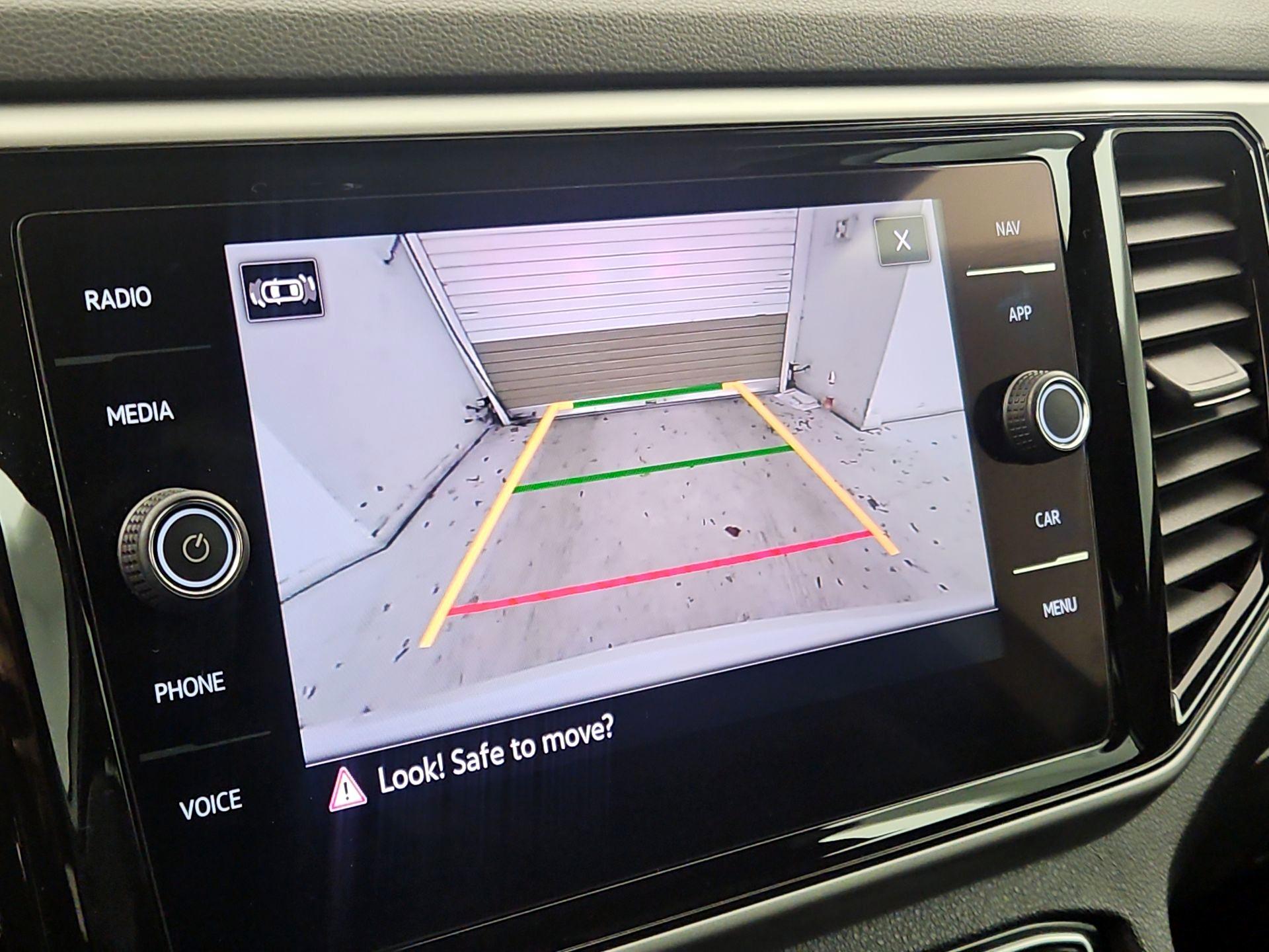 Thumbnail: 2021 Volkswagen Atlas - 13