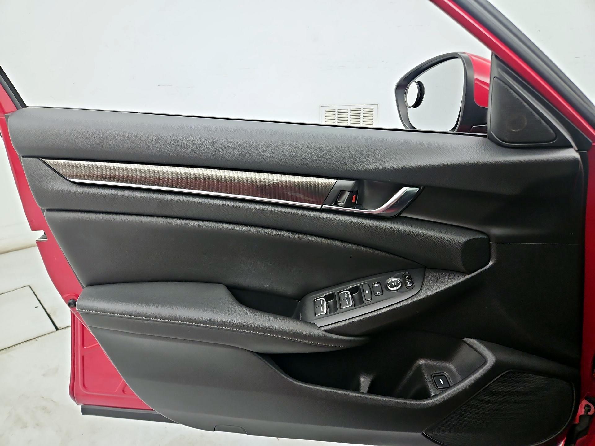 Thumbnail: 2020 Honda Accord - 12