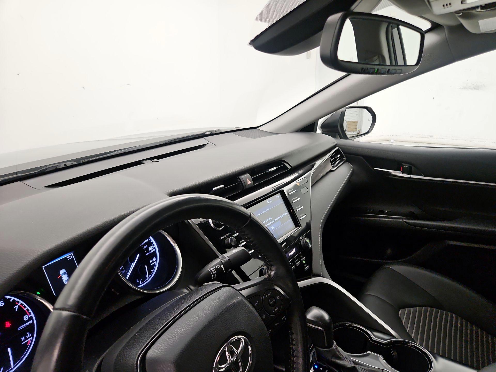 Thumbnail: 2020 Toyota Camry - 9