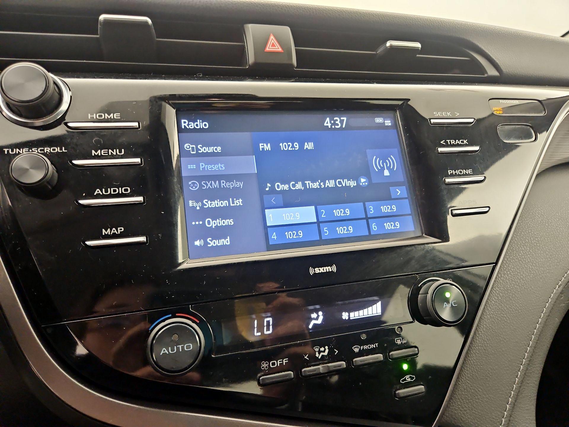 Thumbnail: 2020 Toyota Camry - 15