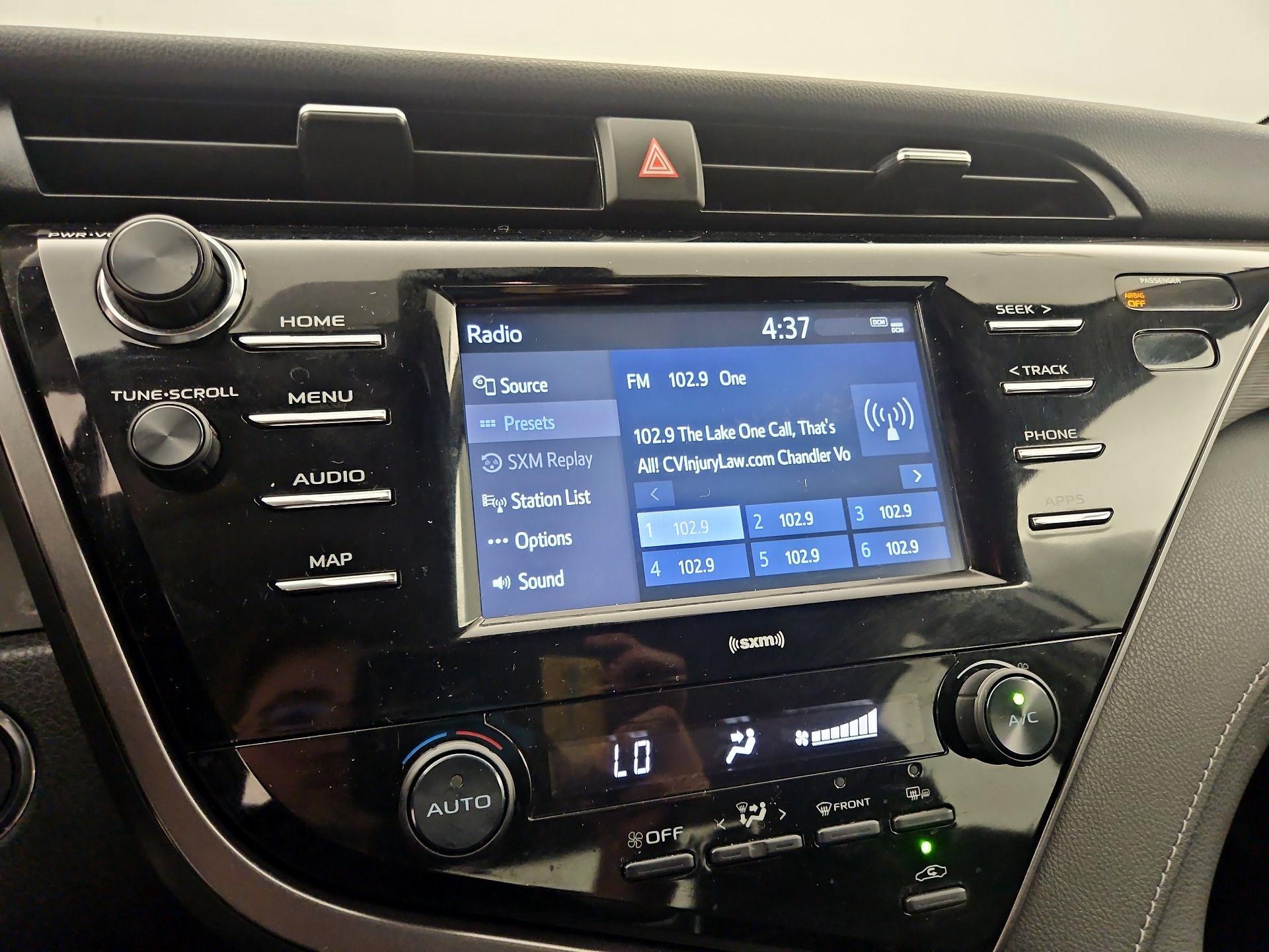 Thumbnail: 2020 Toyota Camry - 16