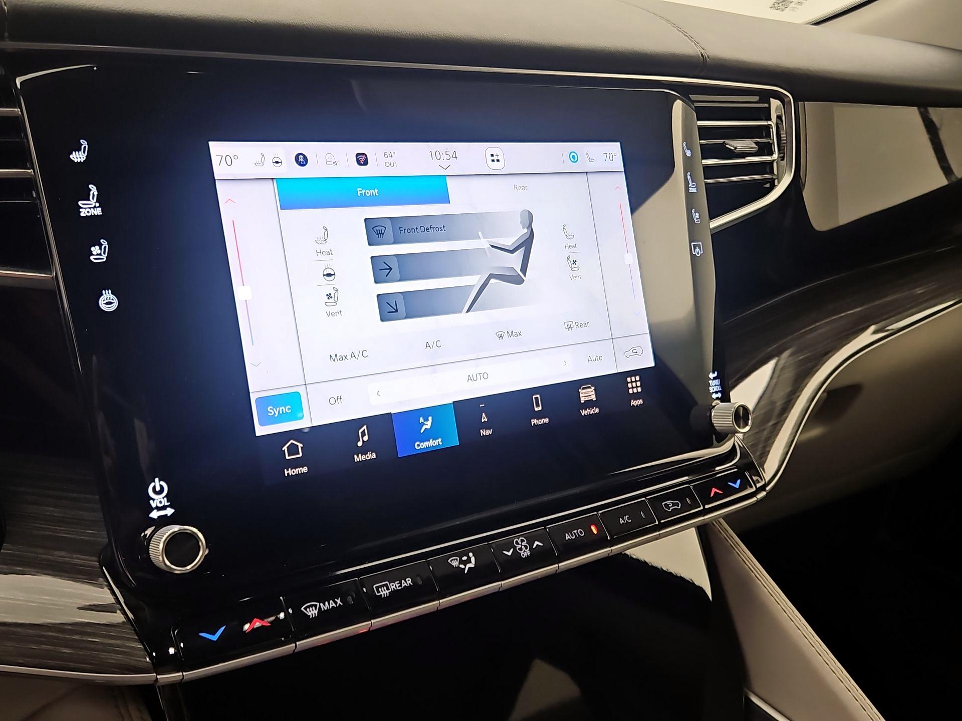 Thumbnail: 2022 Jeep Wagoneer - 17