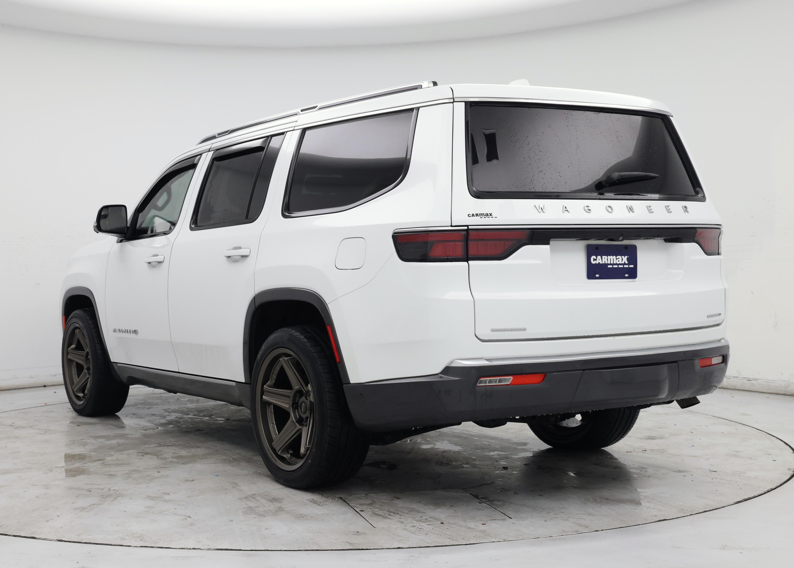 Thumbnail: 2022 Jeep Wagoneer - 2