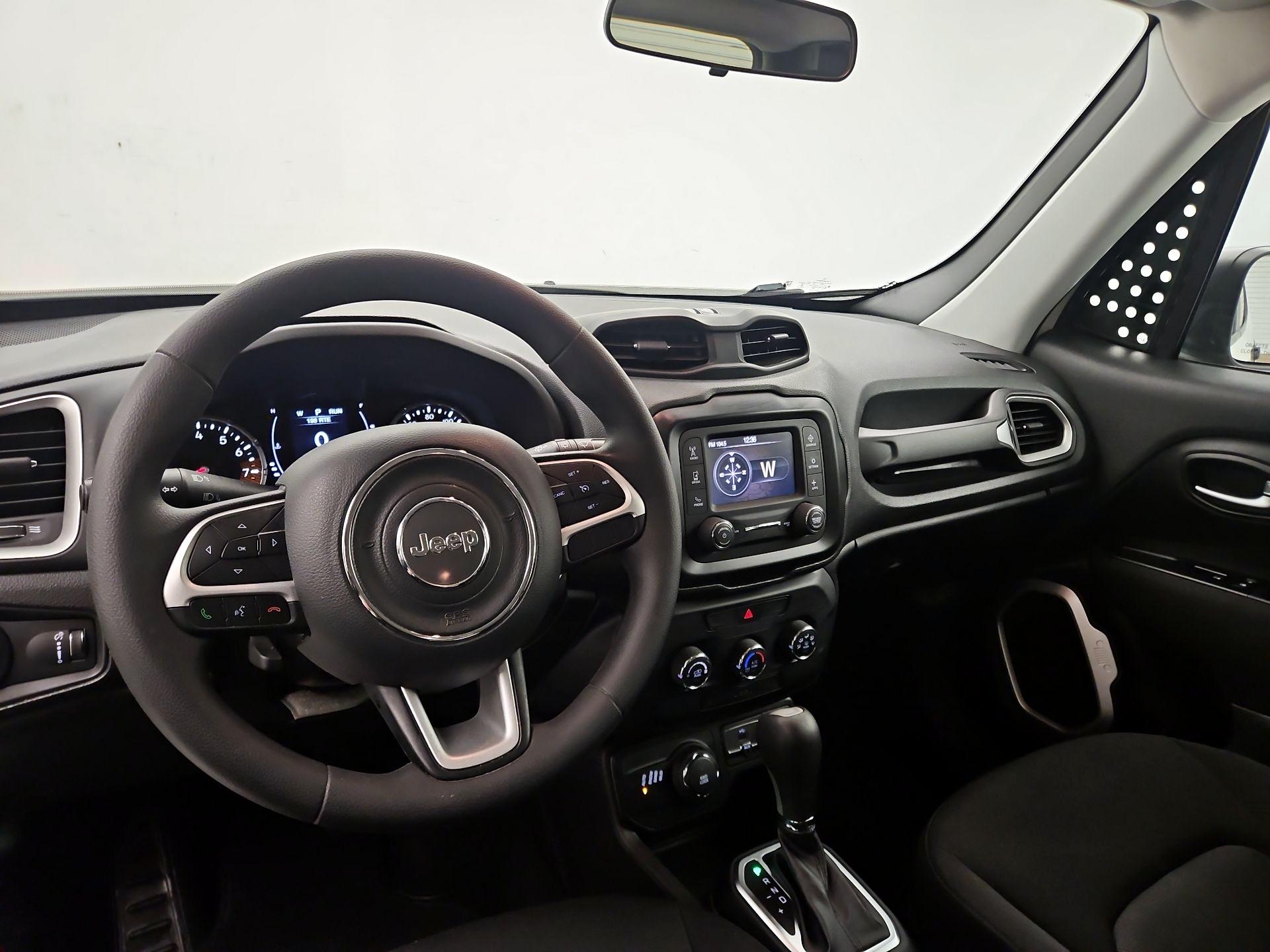 Thumbnail: 2020 Jeep Renegade - 9