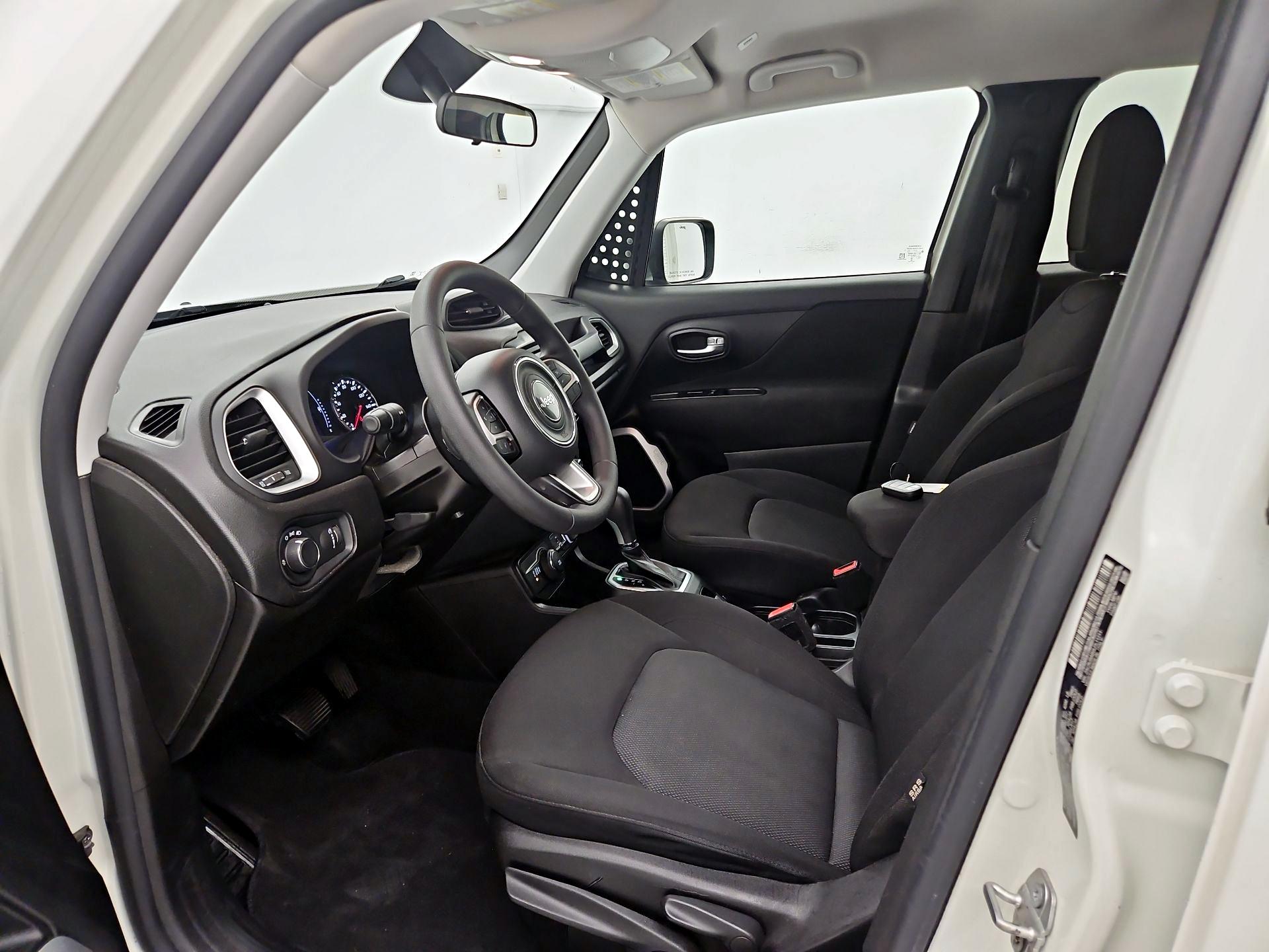 Thumbnail: 2020 Jeep Renegade - 11