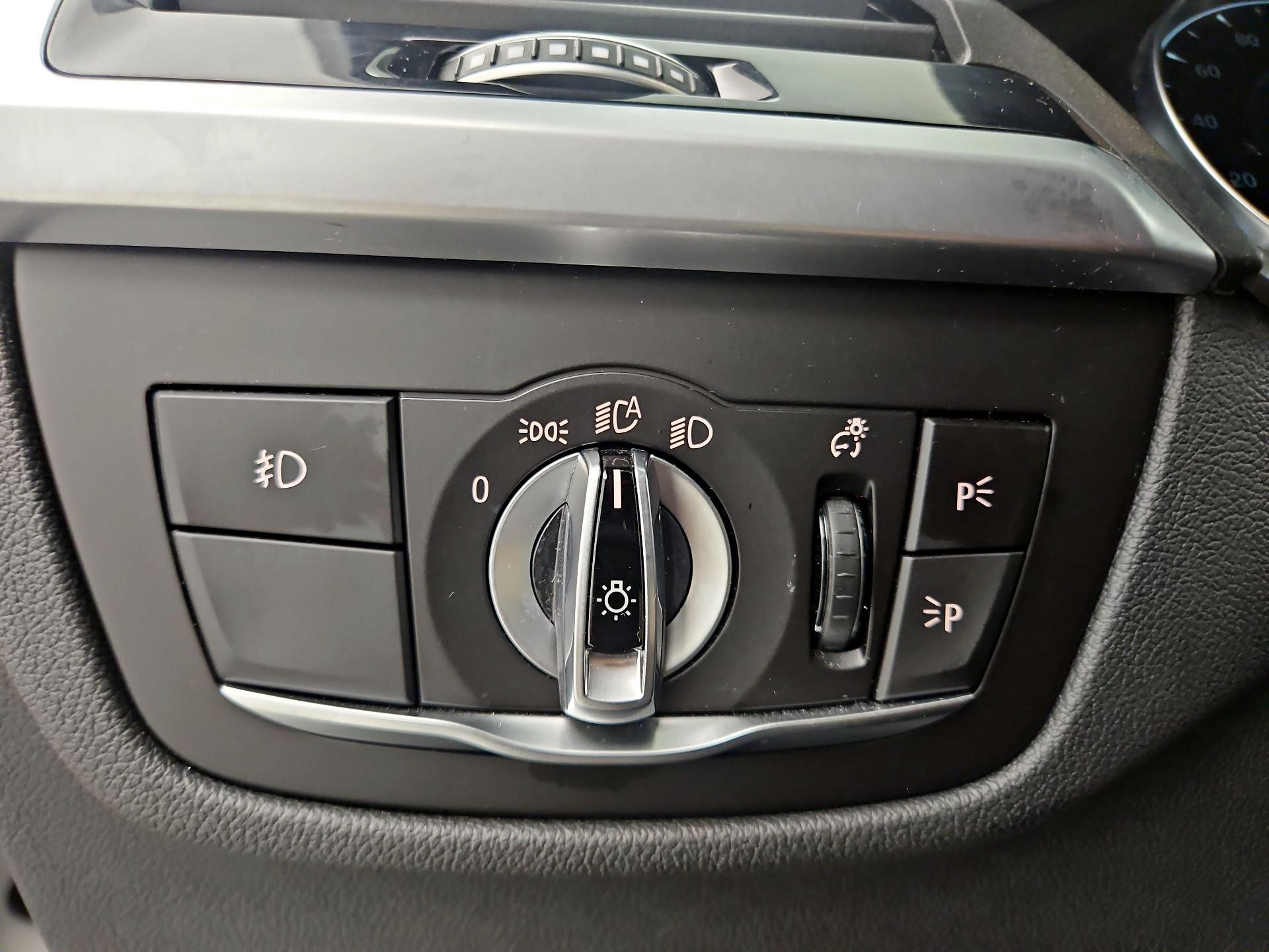 Thumbnail: 2019 BMW X3 - 13