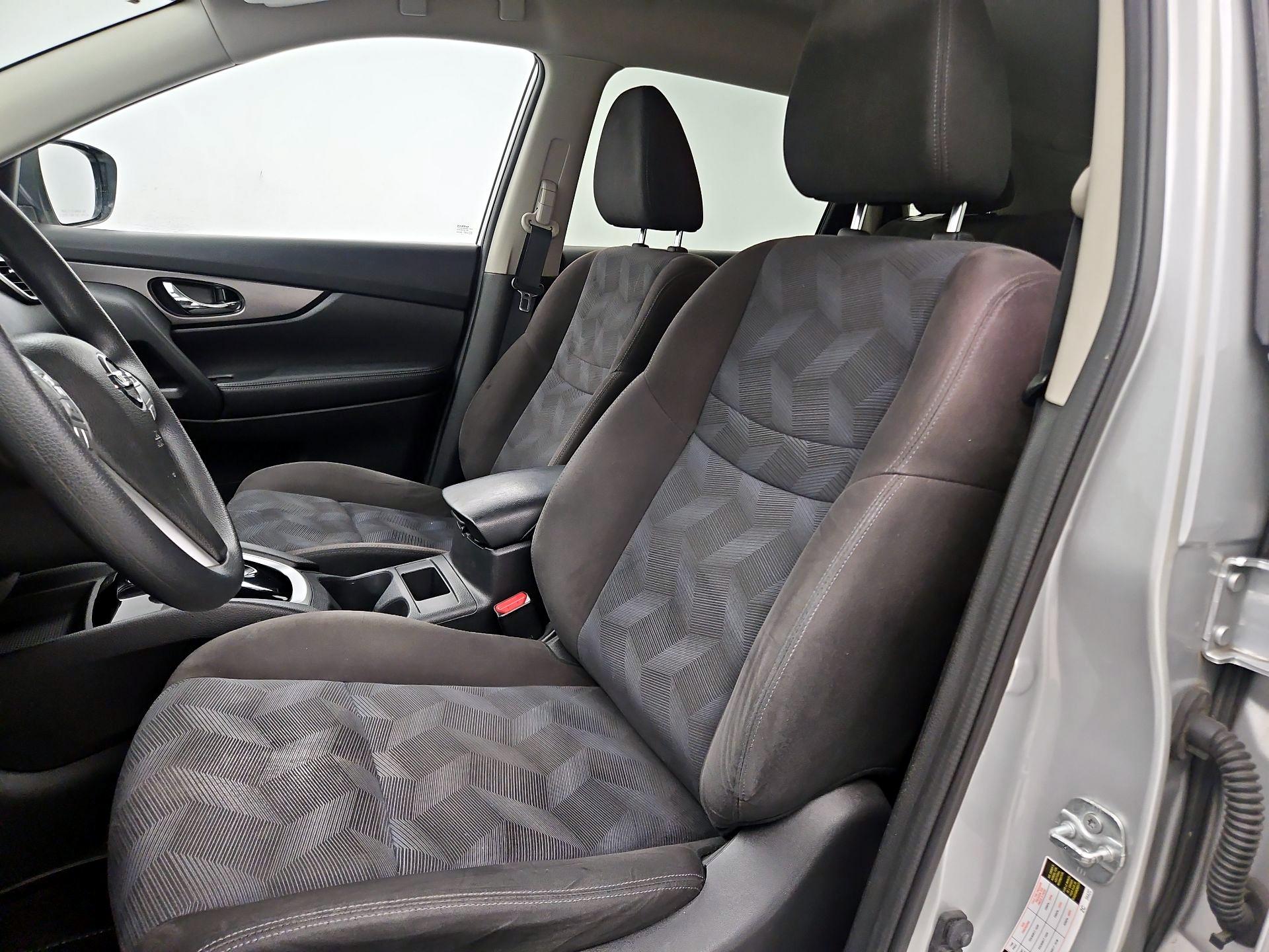 Thumbnail: 2015 Nissan Rogue - 11