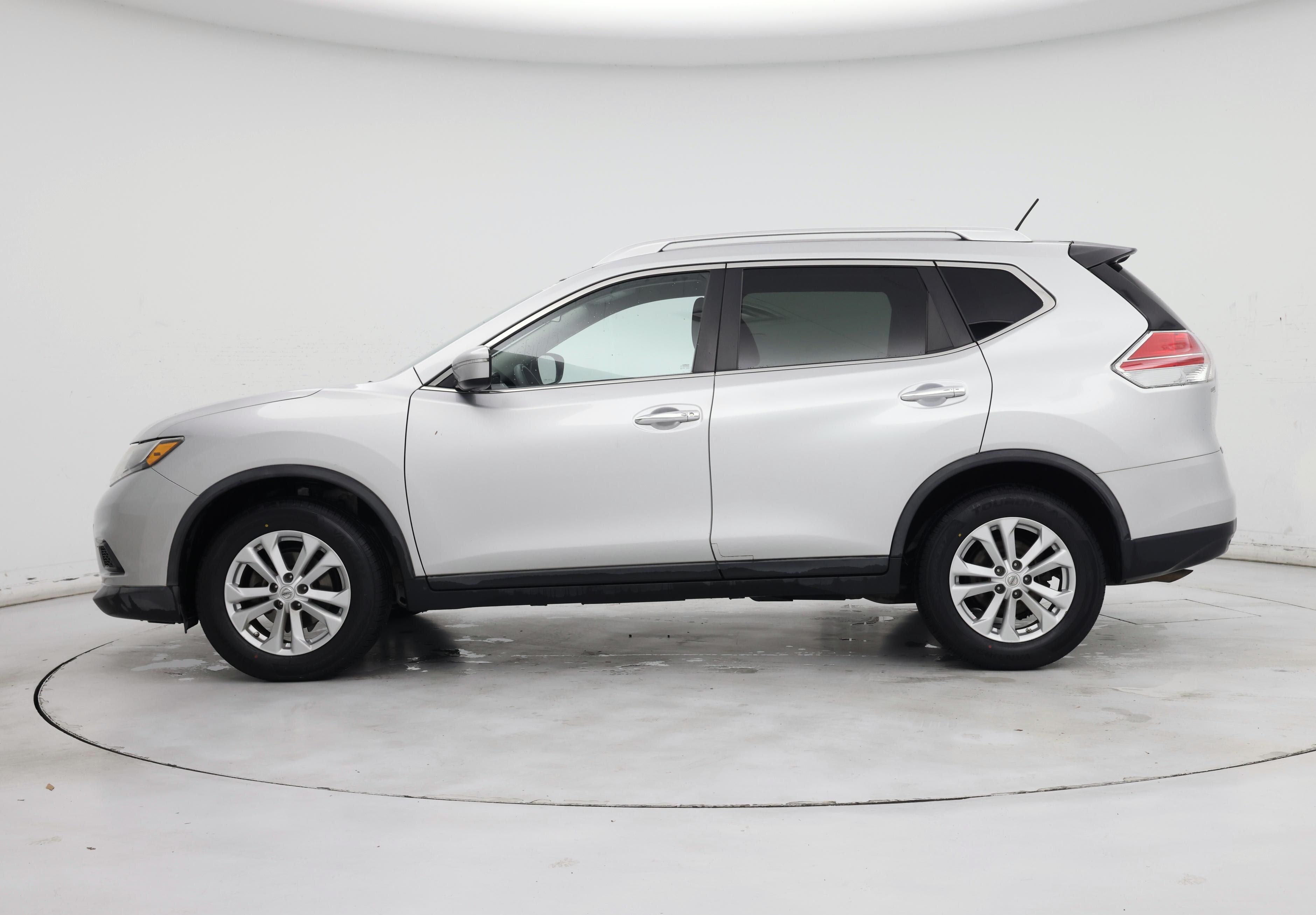 Thumbnail: 2015 Nissan Rogue - 3
