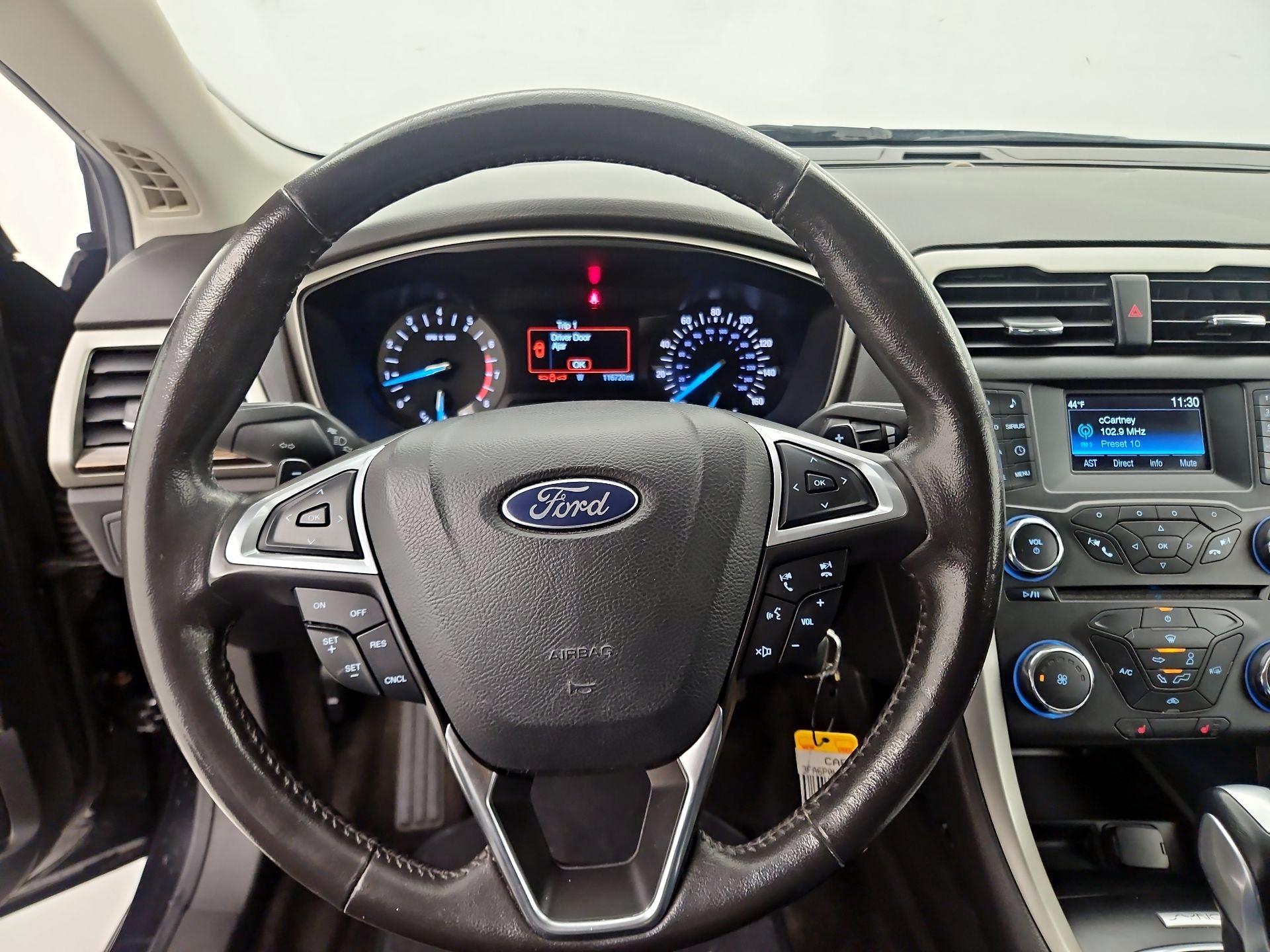Thumbnail: 2015 Ford Fusion - 10