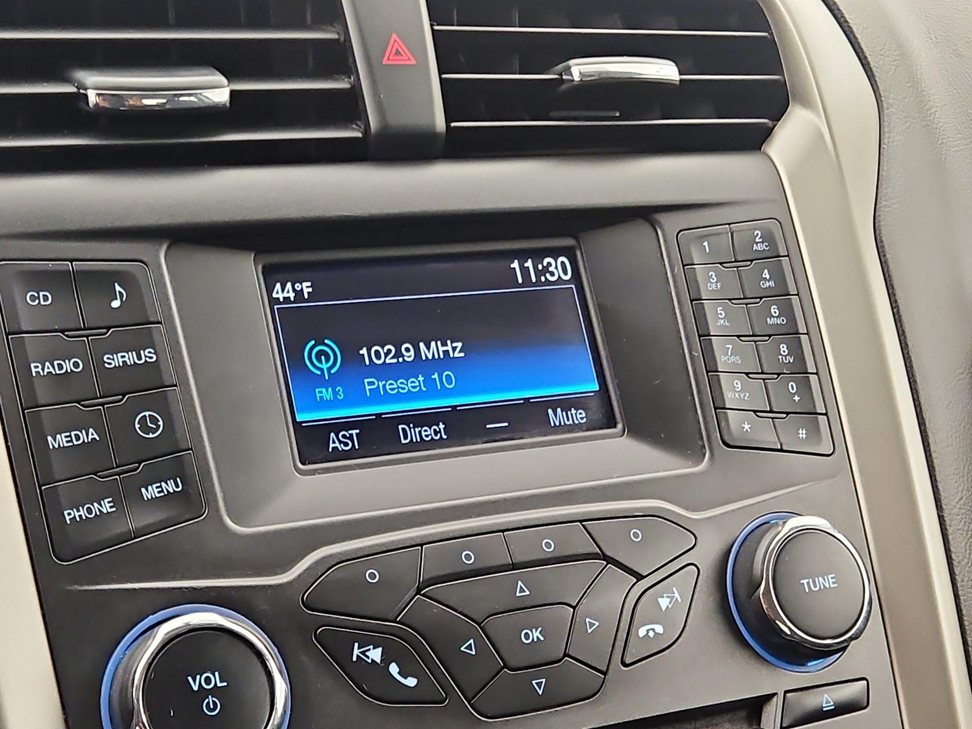 Thumbnail: 2015 Ford Fusion - 15