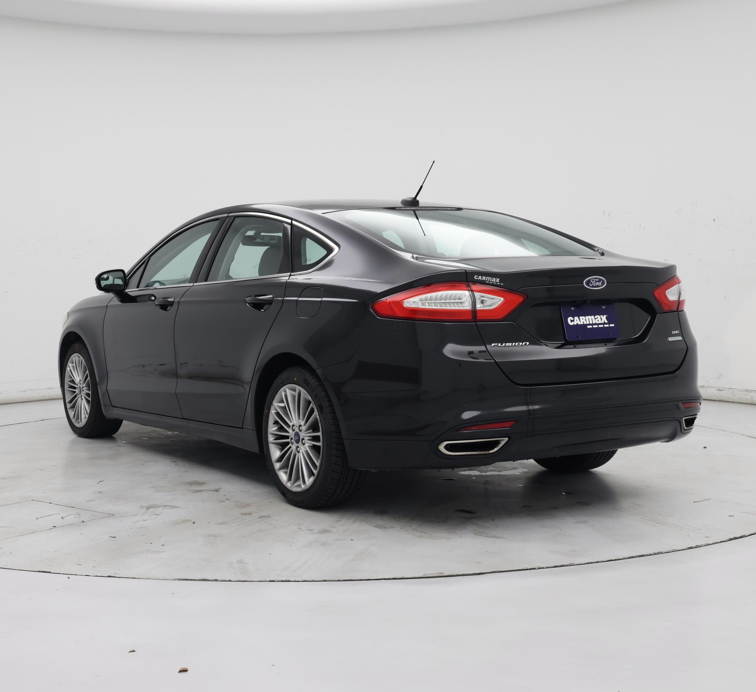 Thumbnail: 2015 Ford Fusion - 2