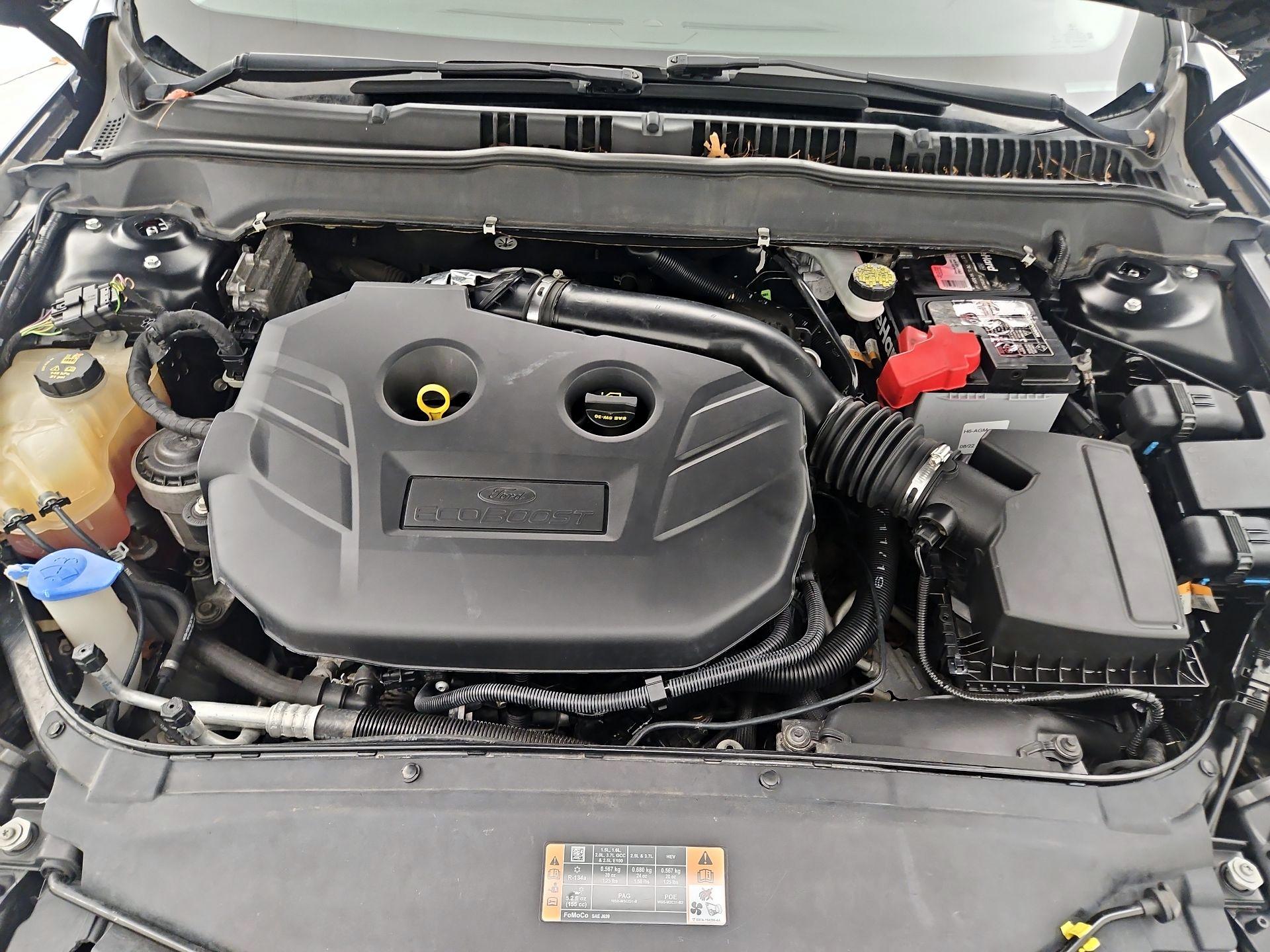 Thumbnail: 2015 Ford Fusion - 20