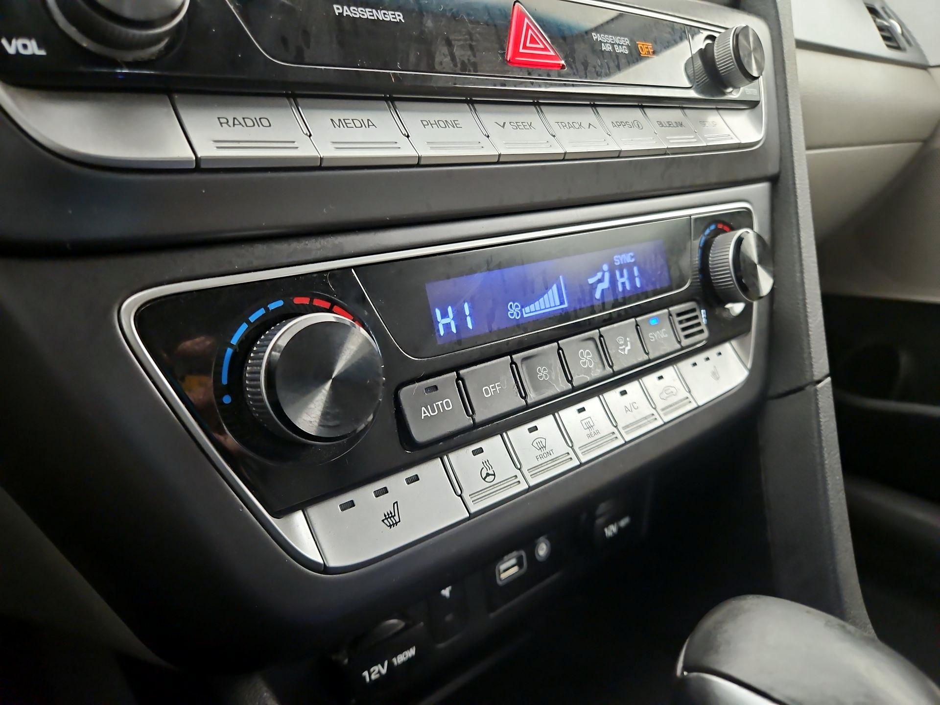 Thumbnail: 2018 Hyundai Sonata - 16