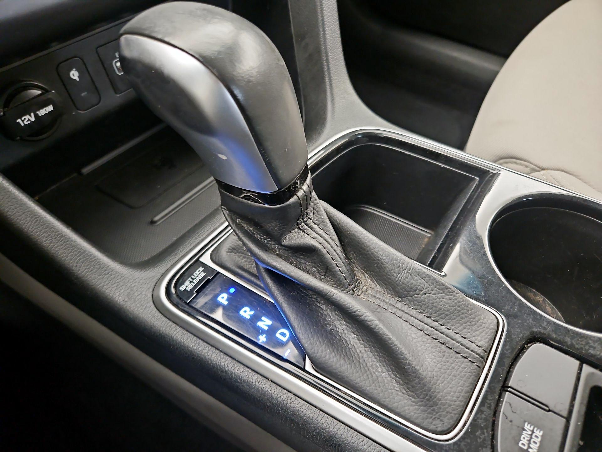 Thumbnail: 2018 Hyundai Sonata - 17