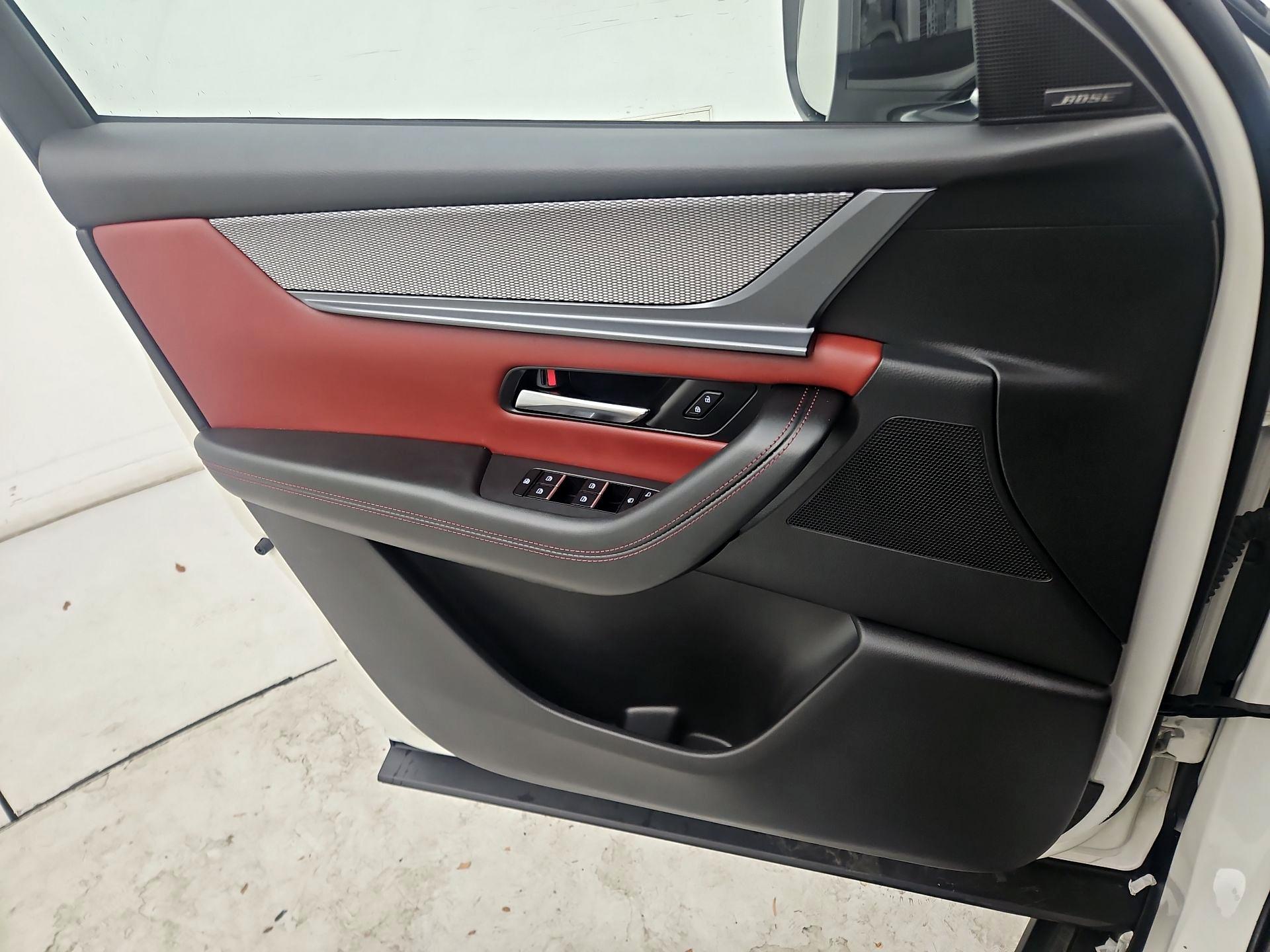 Thumbnail: 2025 Mazda CX-70 - 10