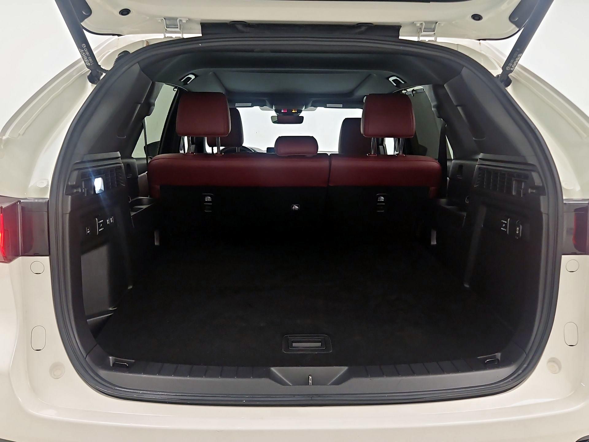 Thumbnail: 2025 Mazda CX-70 - 19