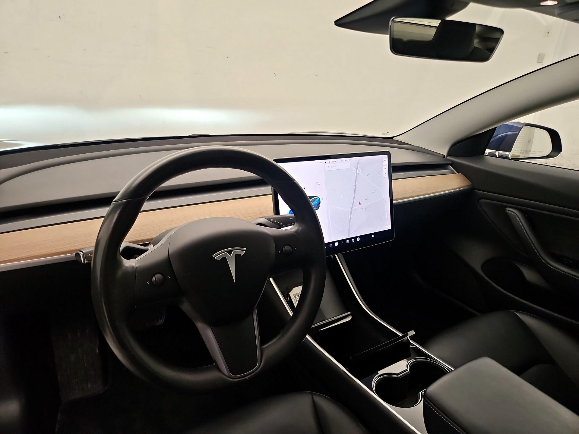 Thumbnail: 2019 Tesla Model 3 - 9