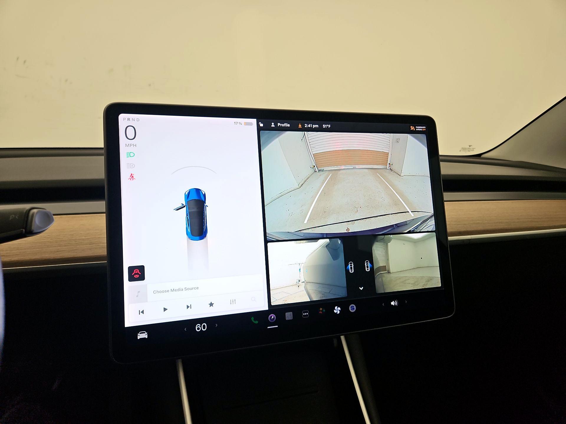 Thumbnail: 2019 Tesla Model 3 - 14