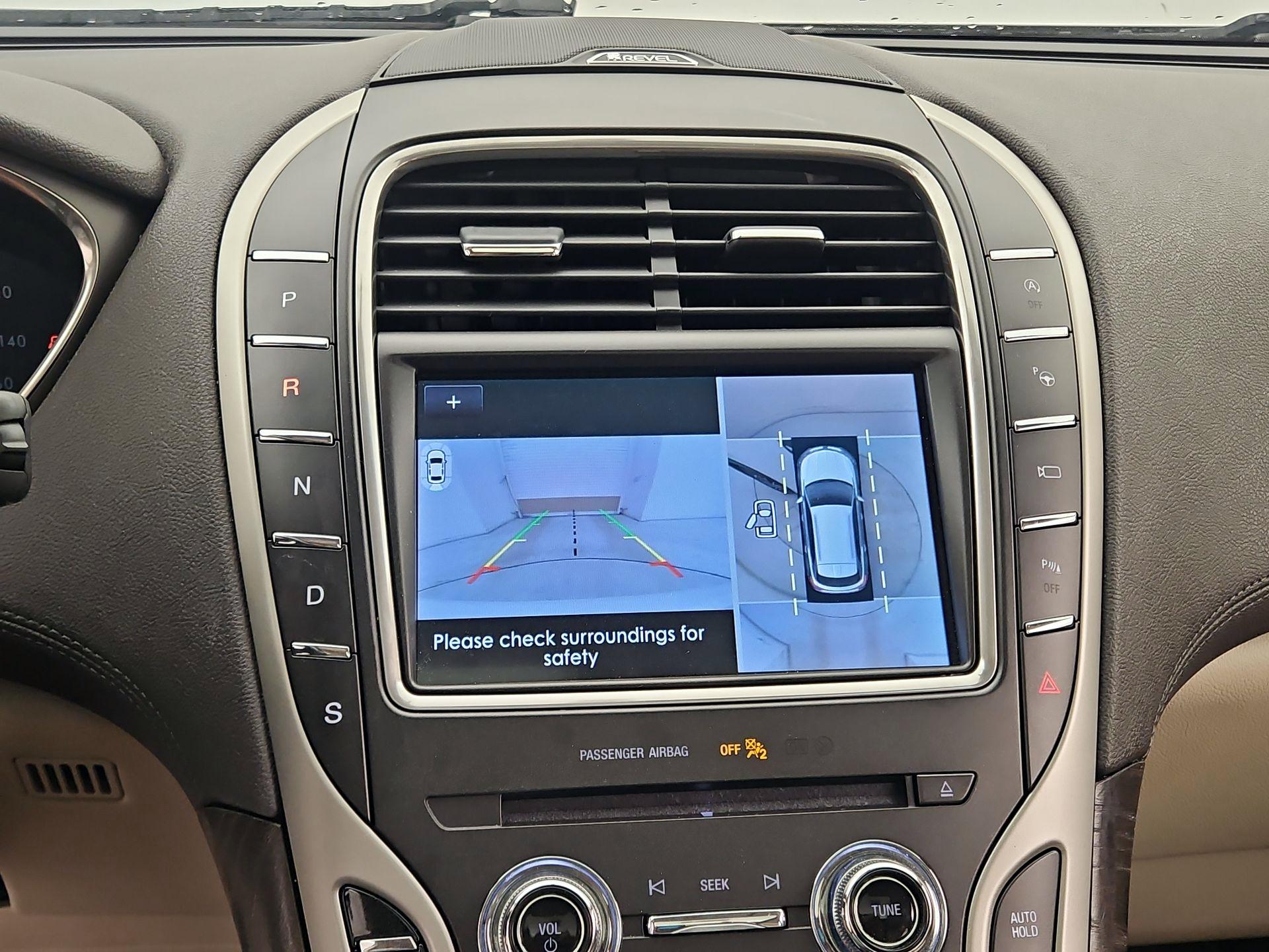 Thumbnail: 2020 Lincoln Nautilus - 14