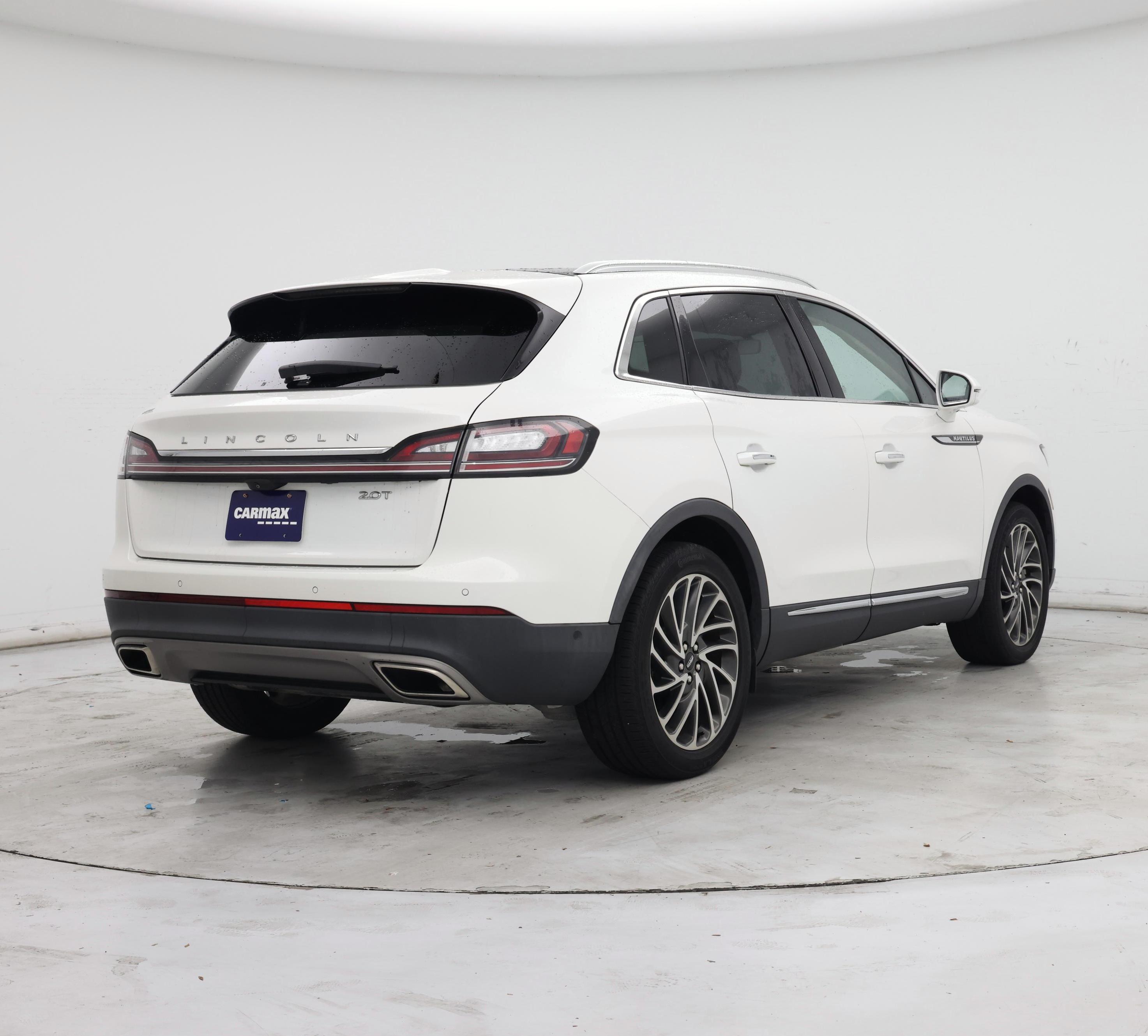 Thumbnail: 2020 Lincoln Nautilus - 8