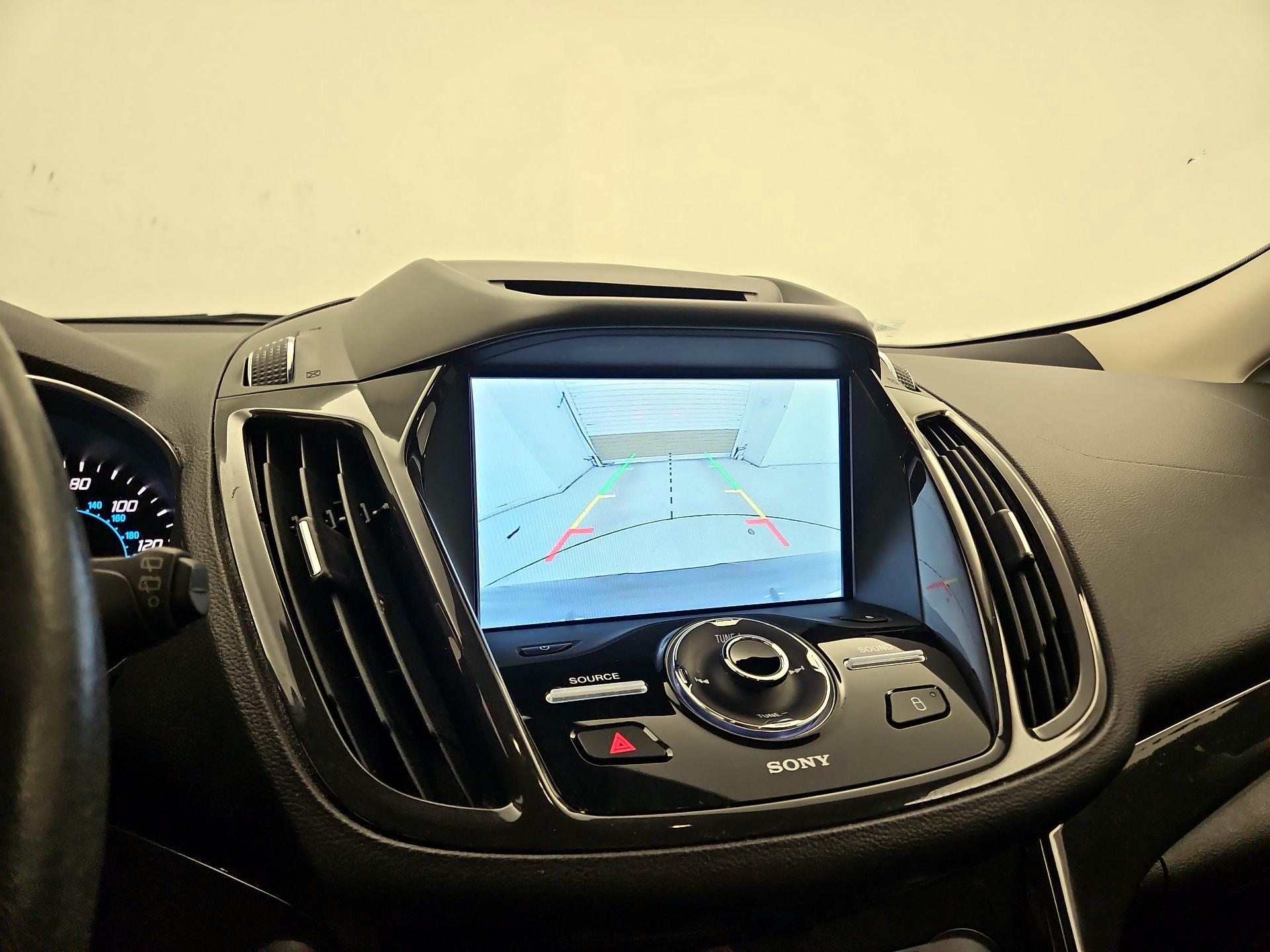 Thumbnail: 2016 Ford Escape - 15