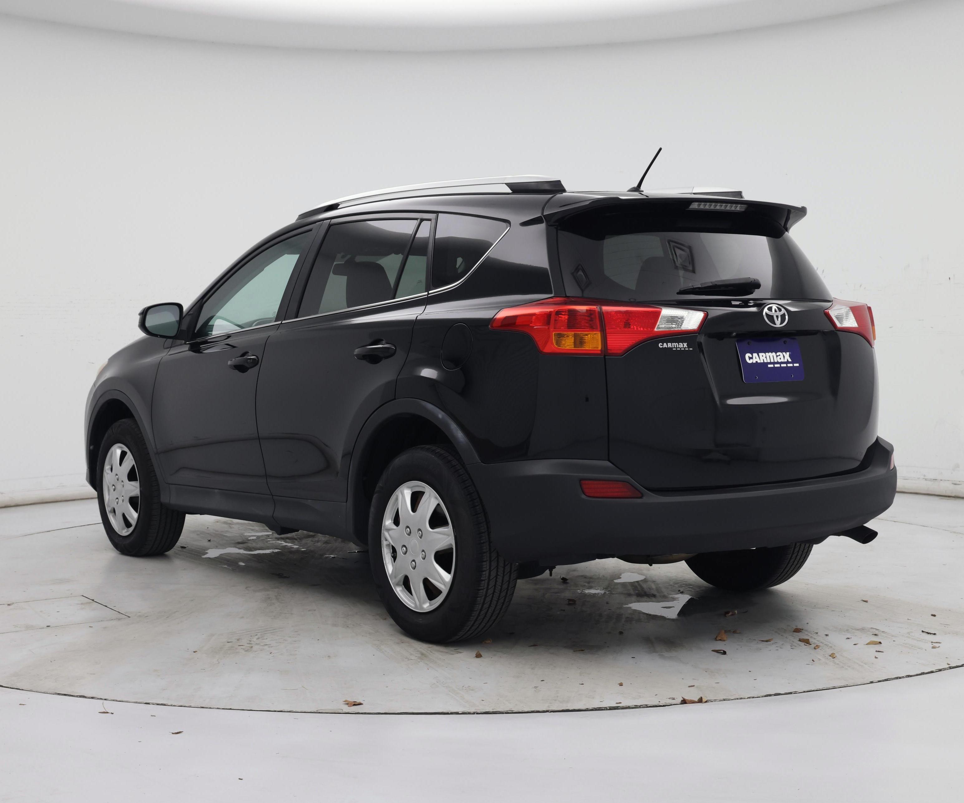 Thumbnail: 2015 Toyota RAV4 - 2