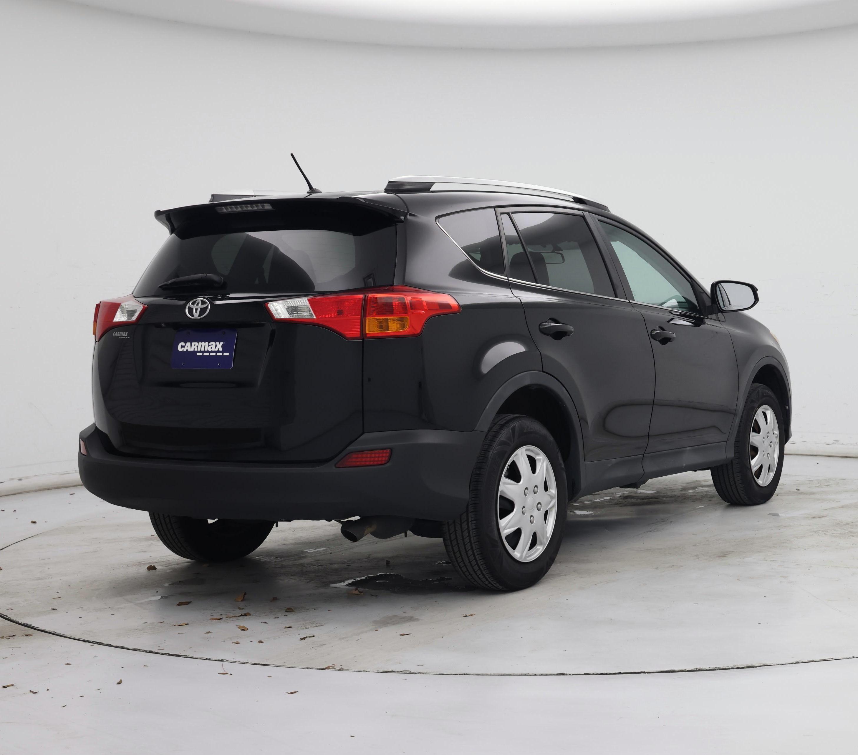 Thumbnail: 2015 Toyota RAV4 - 8