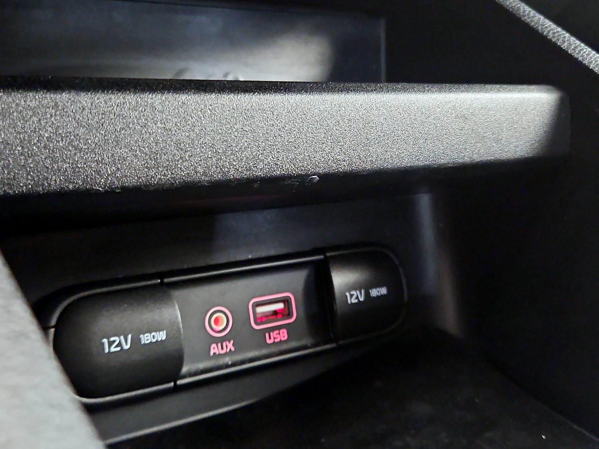 Thumbnail: 2020 Kia Forte - 18