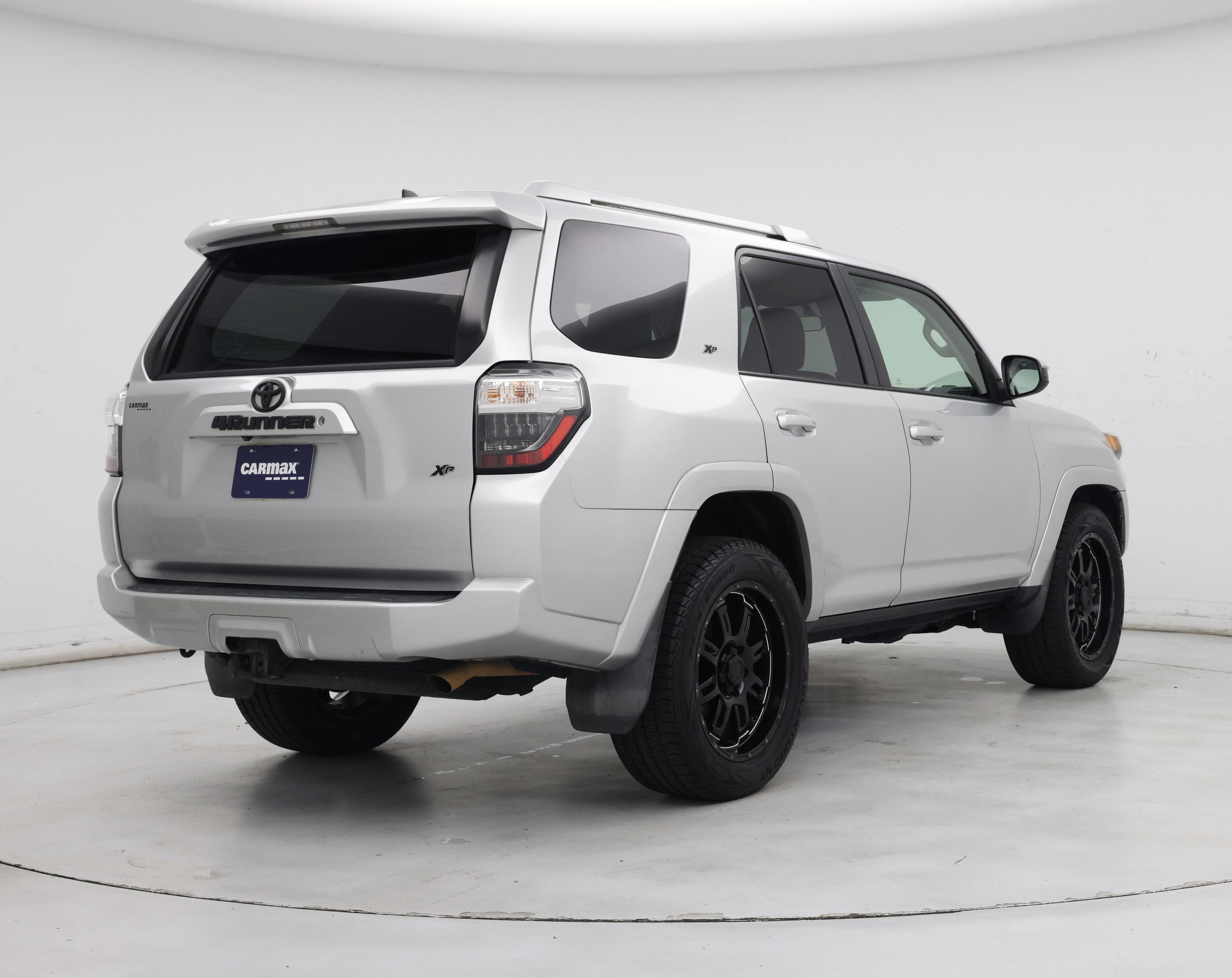 Thumbnail: 2017 Toyota 4Runner - 8