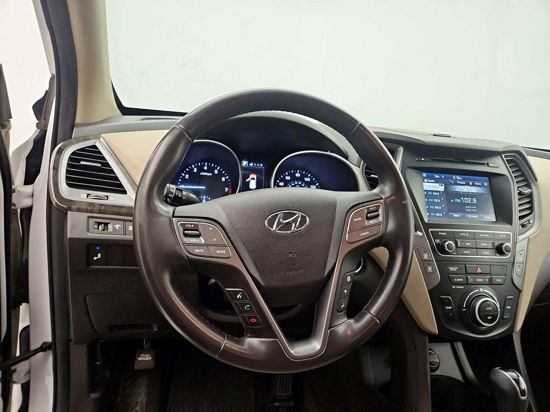 Thumbnail: 2017 Hyundai Santa Fe - 10