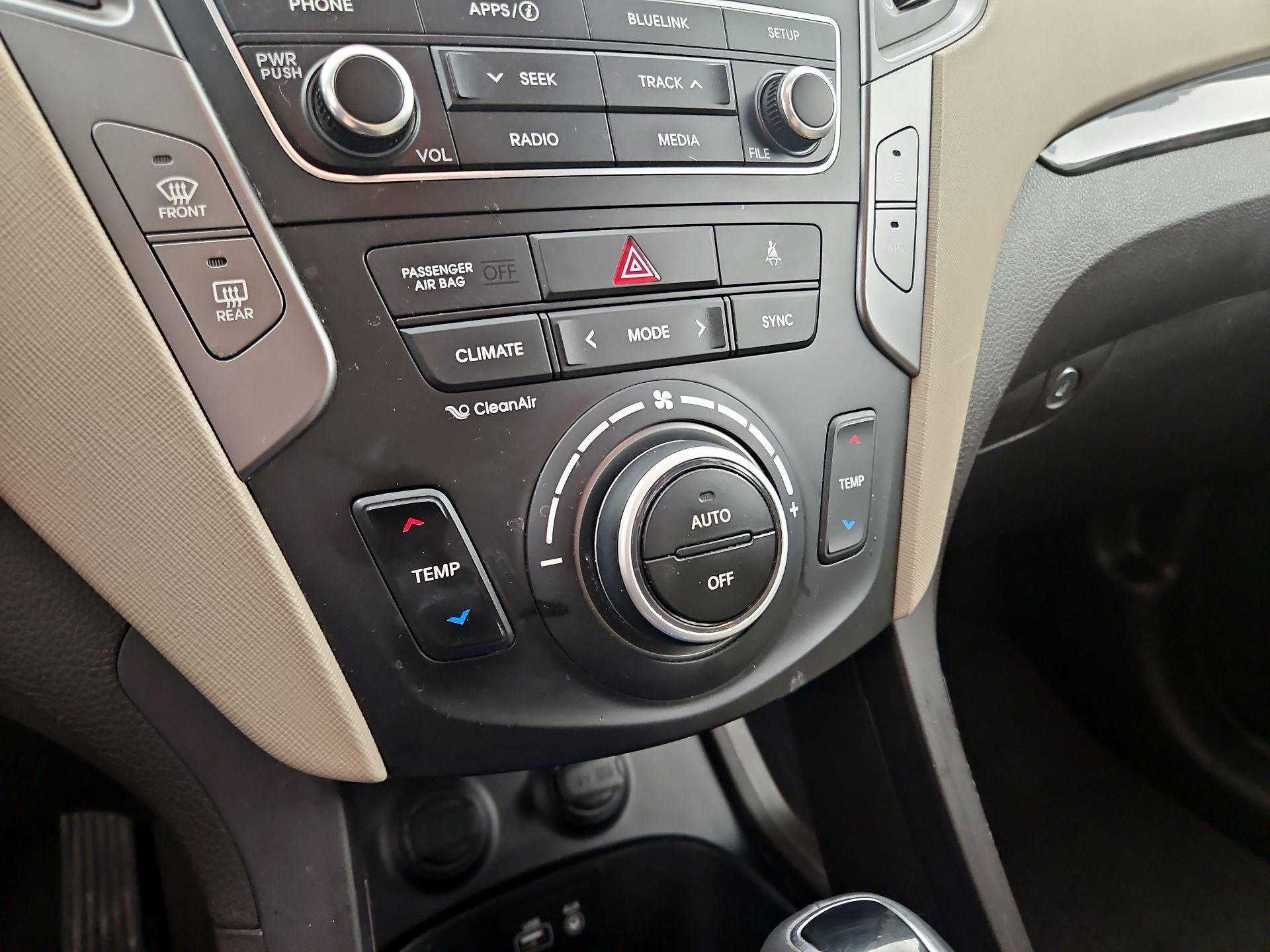 Thumbnail: 2017 Hyundai Santa Fe - 16