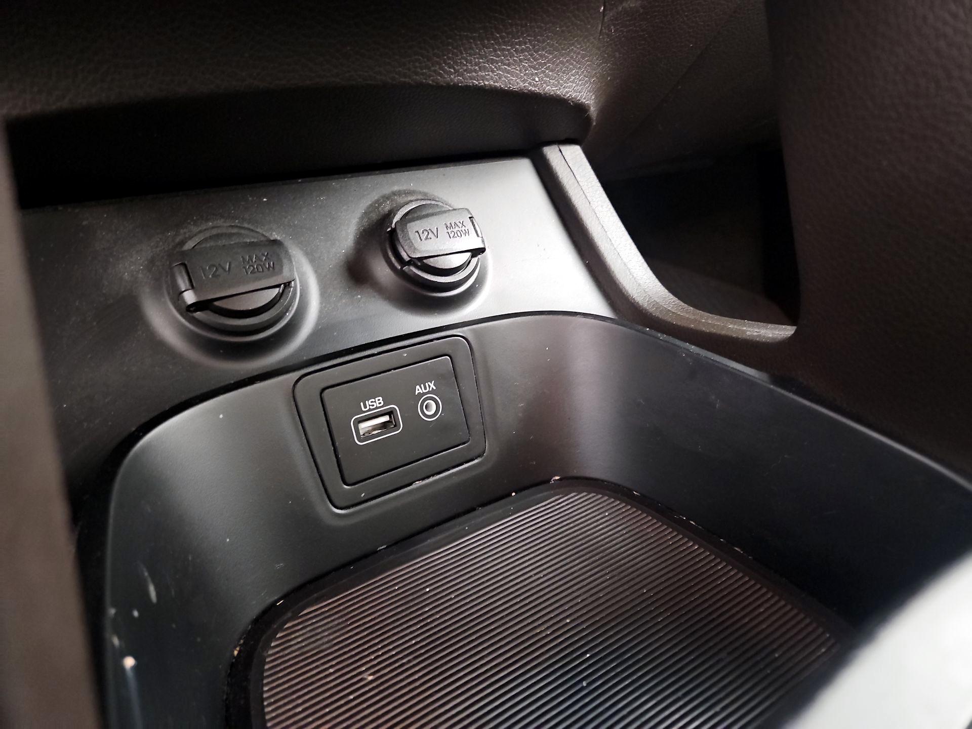 Thumbnail: 2017 Hyundai Santa Fe - 18