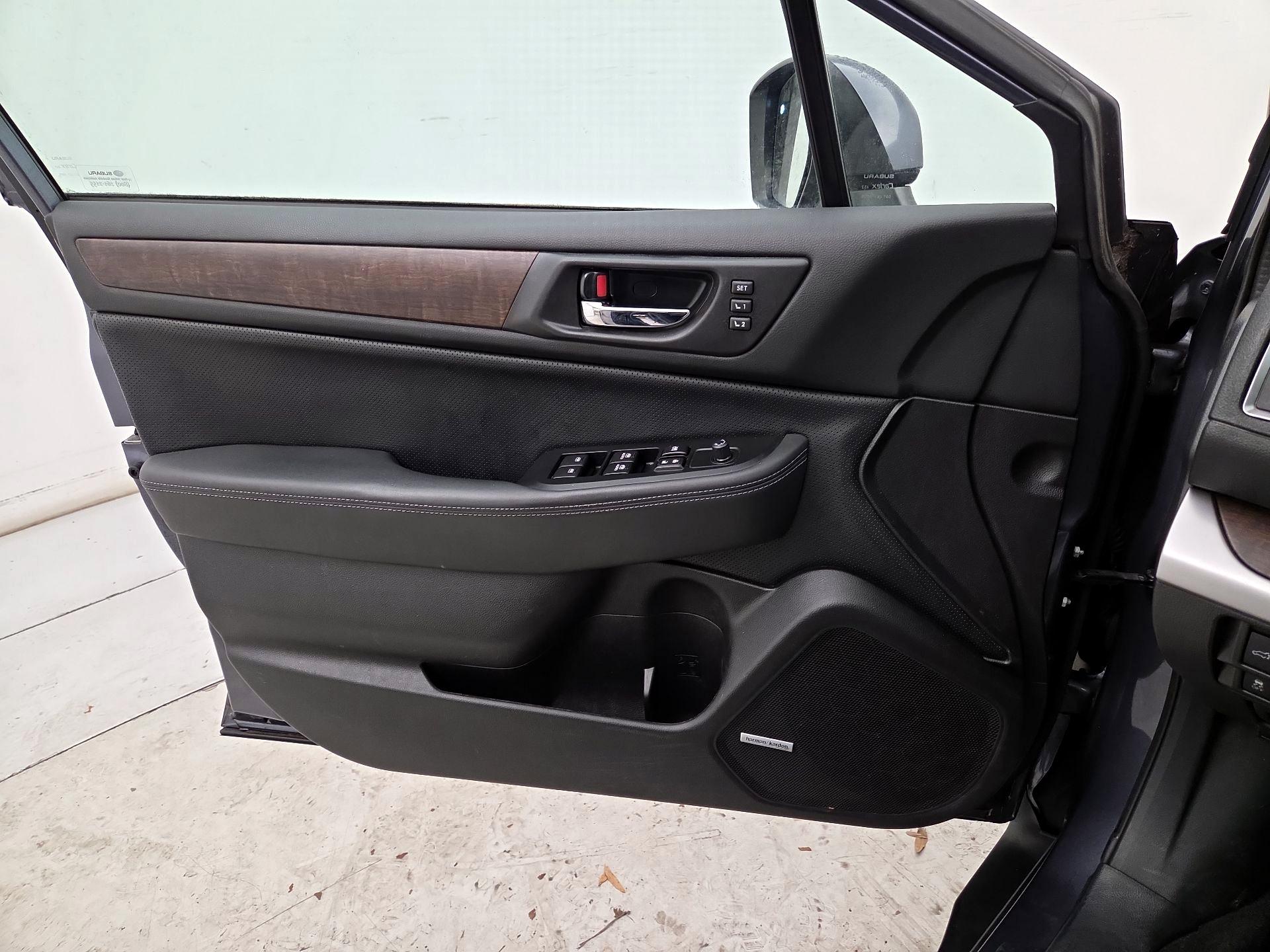 Thumbnail: 2016 Subaru Outback - 12