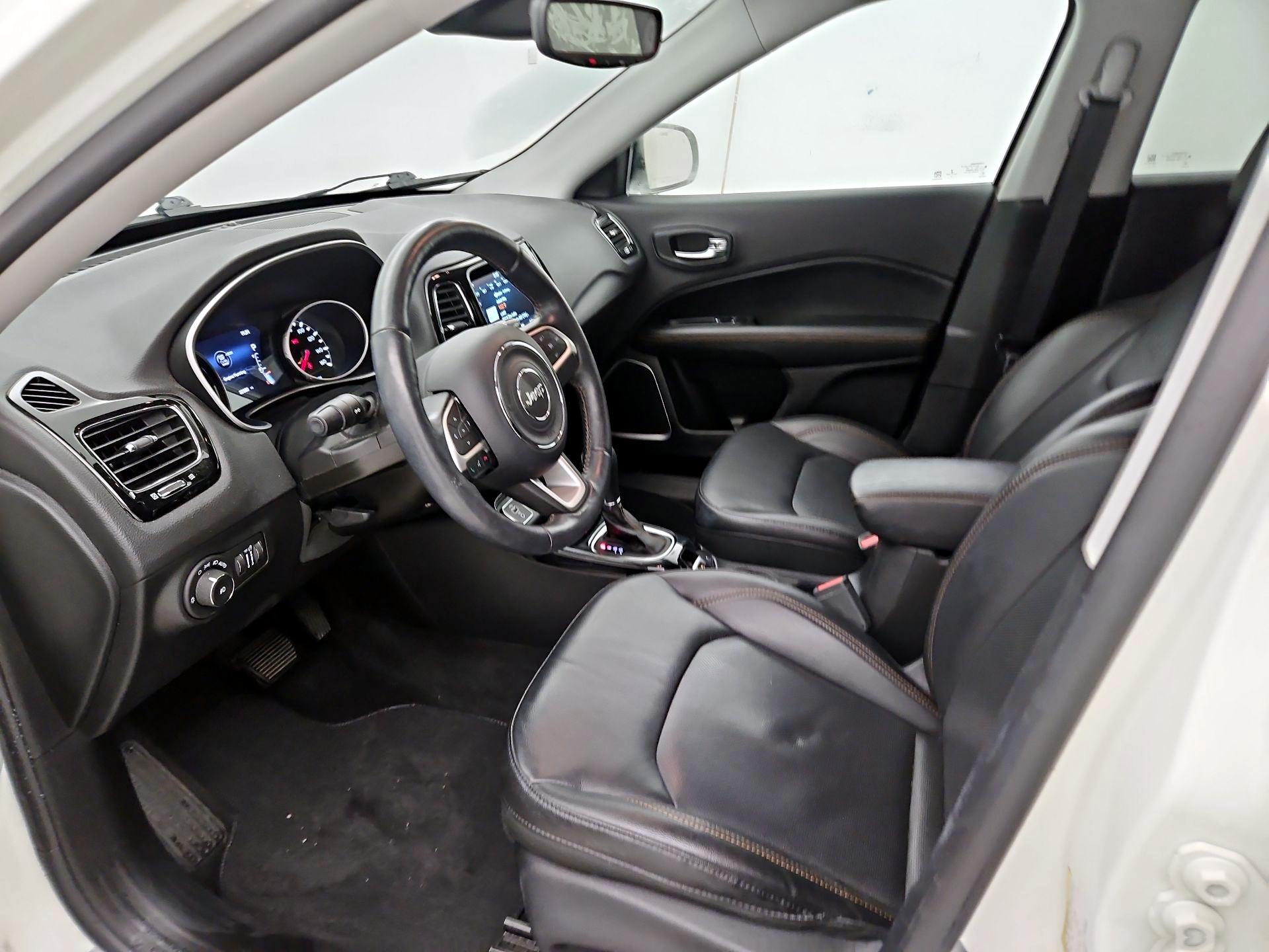 Thumbnail: 2018 Jeep Compass - 11