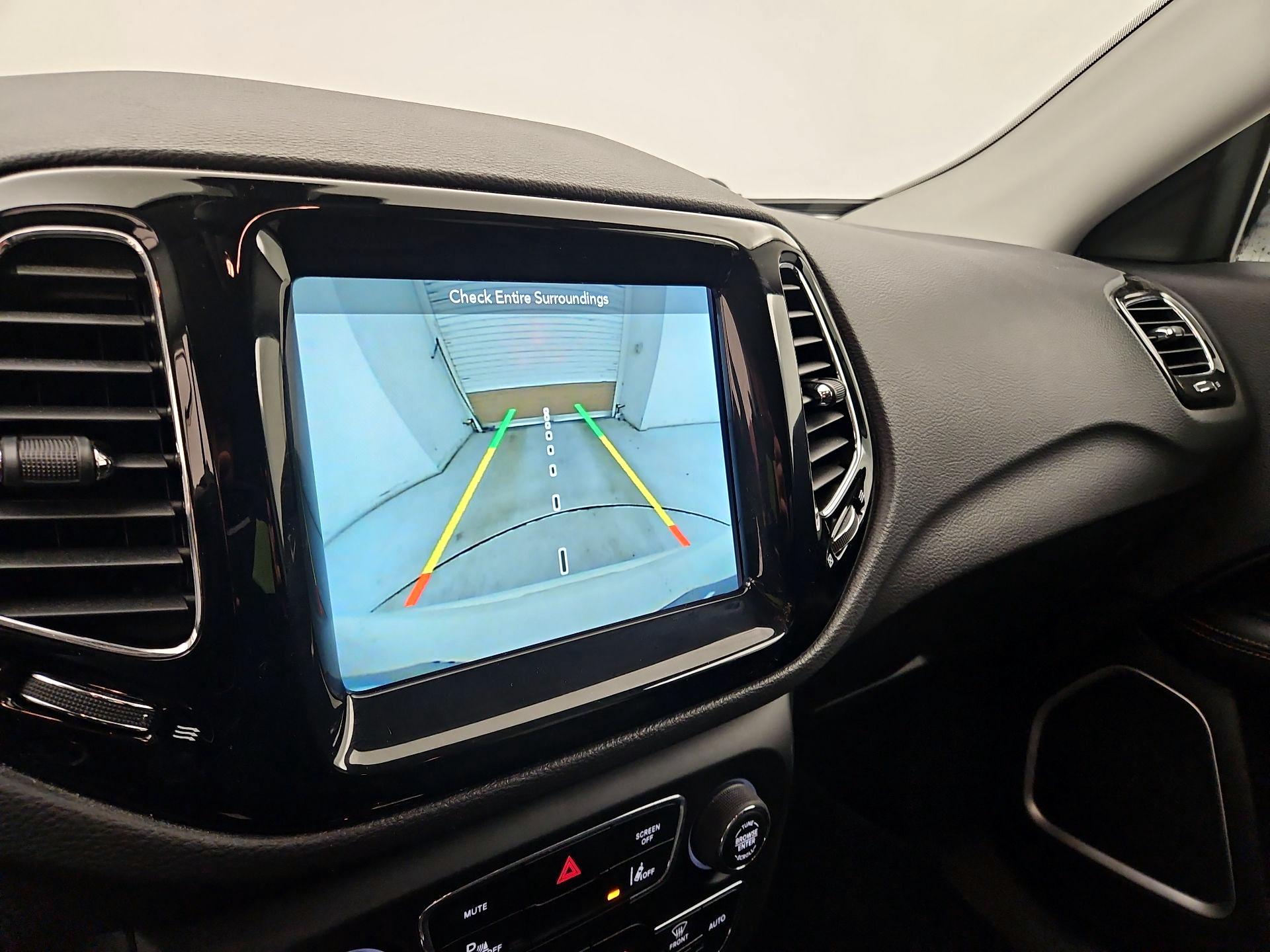 Thumbnail: 2018 Jeep Compass - 14