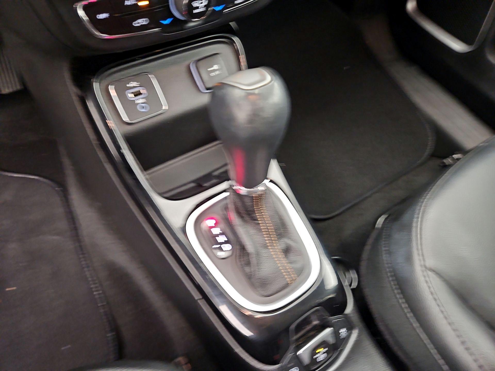 Thumbnail: 2018 Jeep Compass - 17