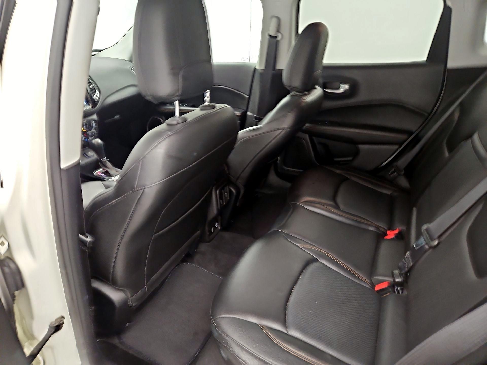 Thumbnail: 2018 Jeep Compass - 19