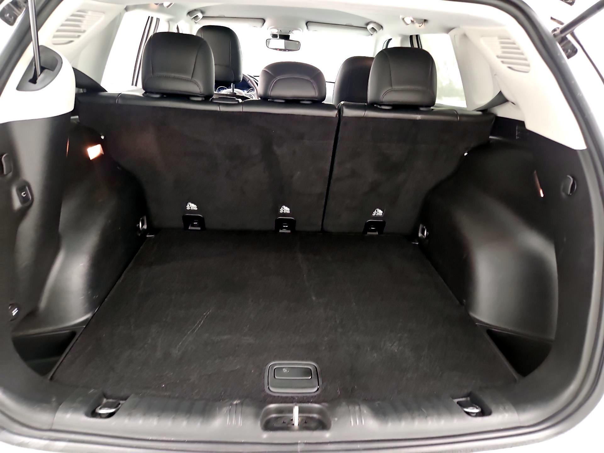 Thumbnail: 2018 Jeep Compass - 20