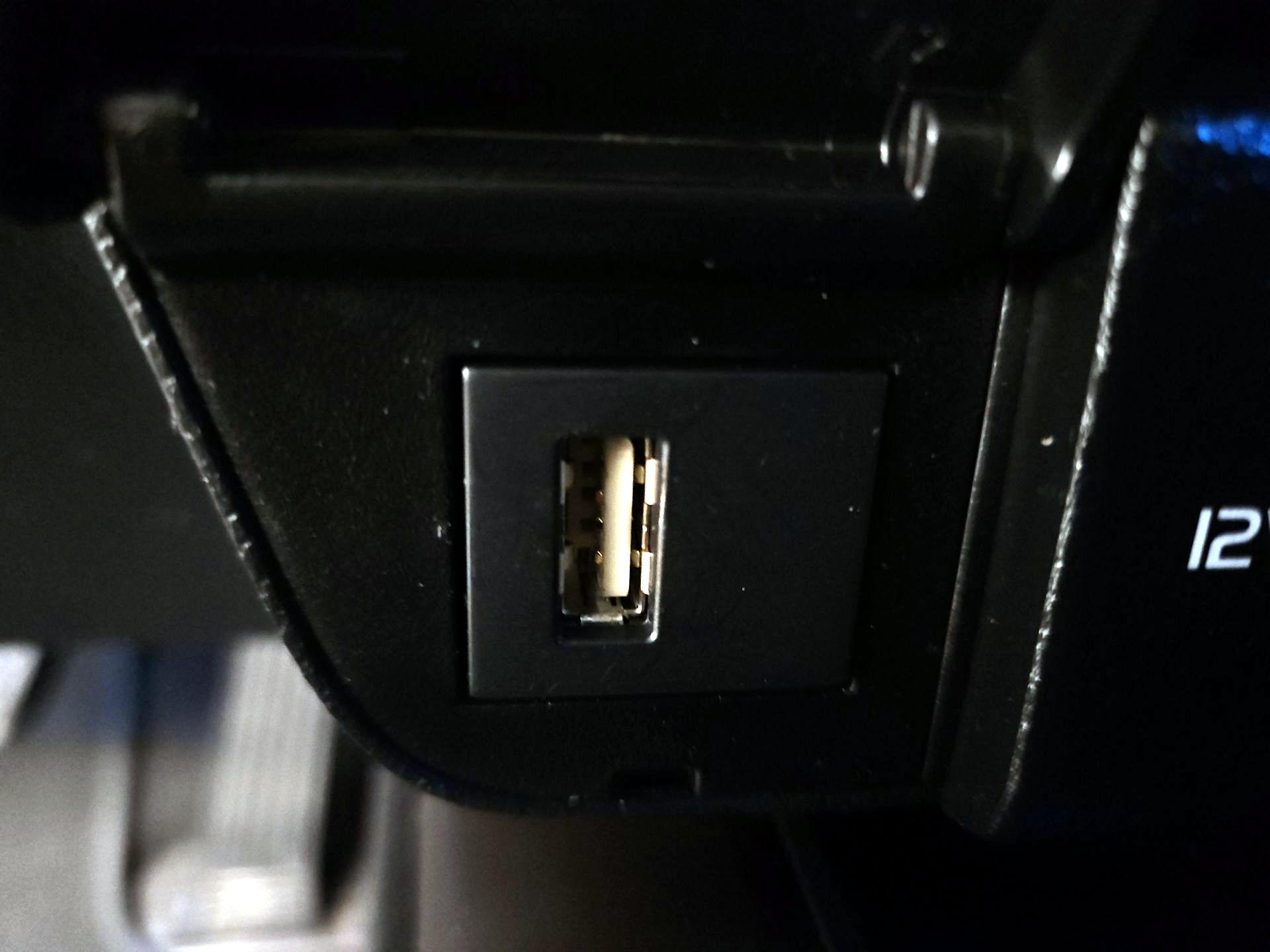 Thumbnail: 2023 Toyota Camry - 18