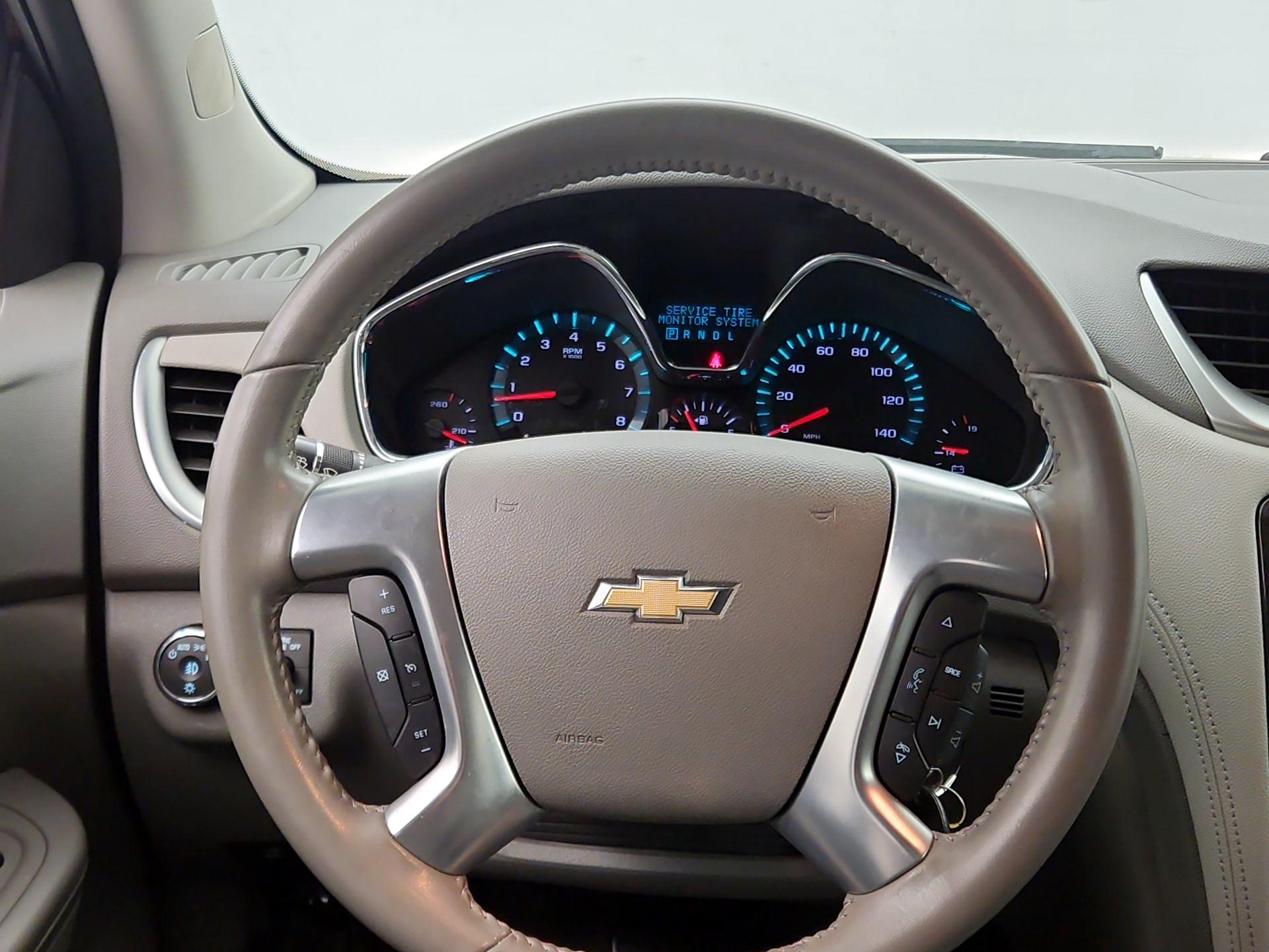 Thumbnail: 2017 Chevrolet Traverse - 10