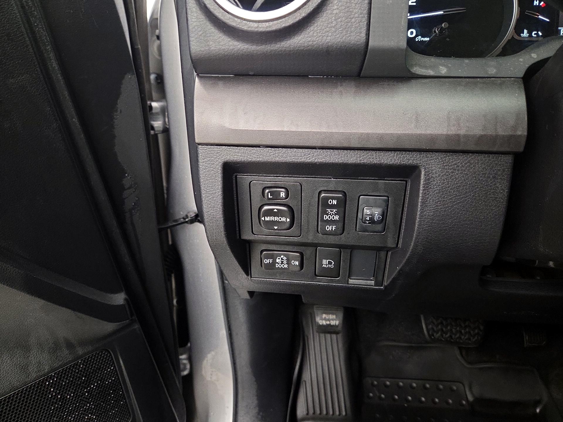 Thumbnail: 2021 Toyota Tundra - 13