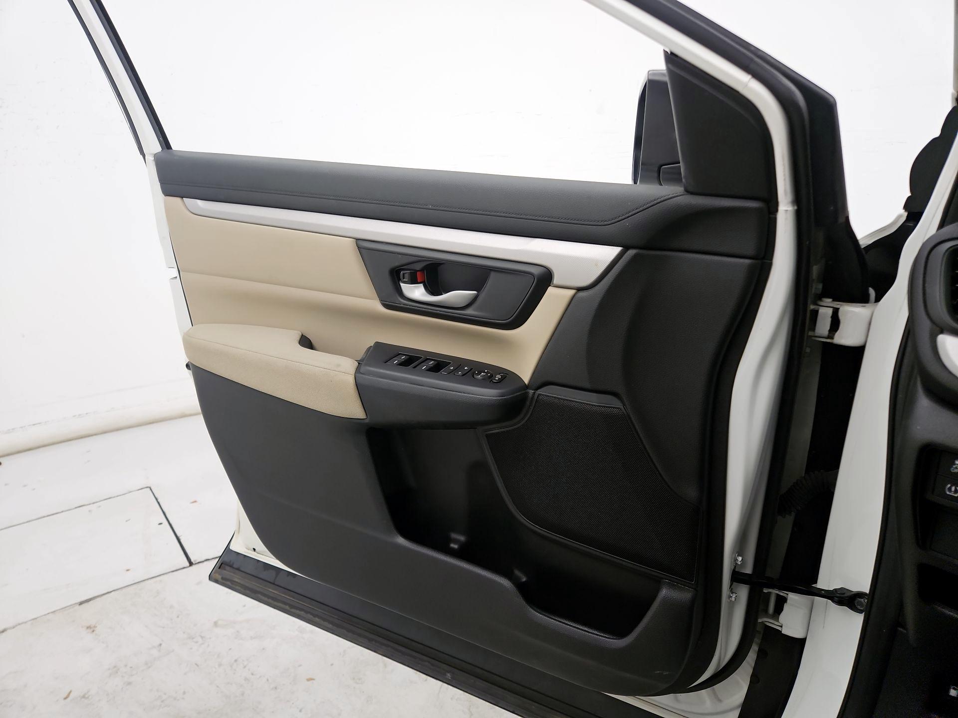 Thumbnail: 2017 Honda CR-V - 12