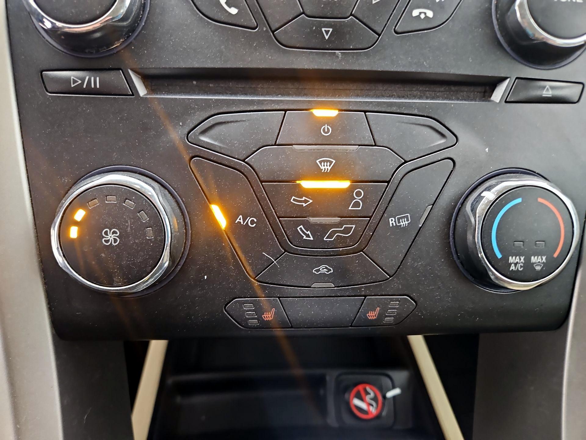 Thumbnail: 2014 Ford Fusion - 15