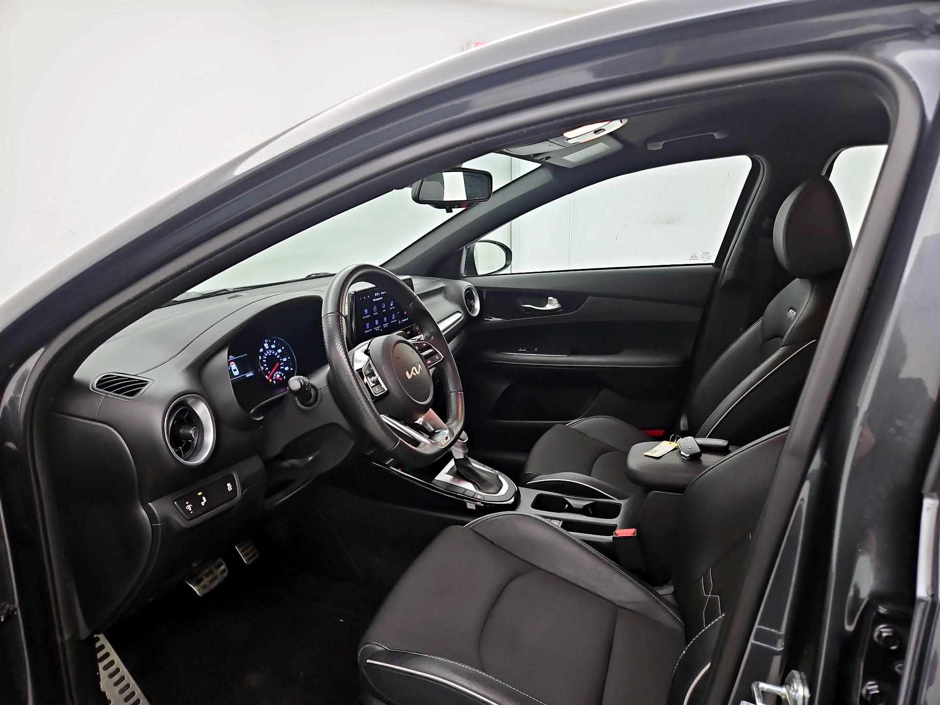 Thumbnail: 2024 Kia Forte - 11