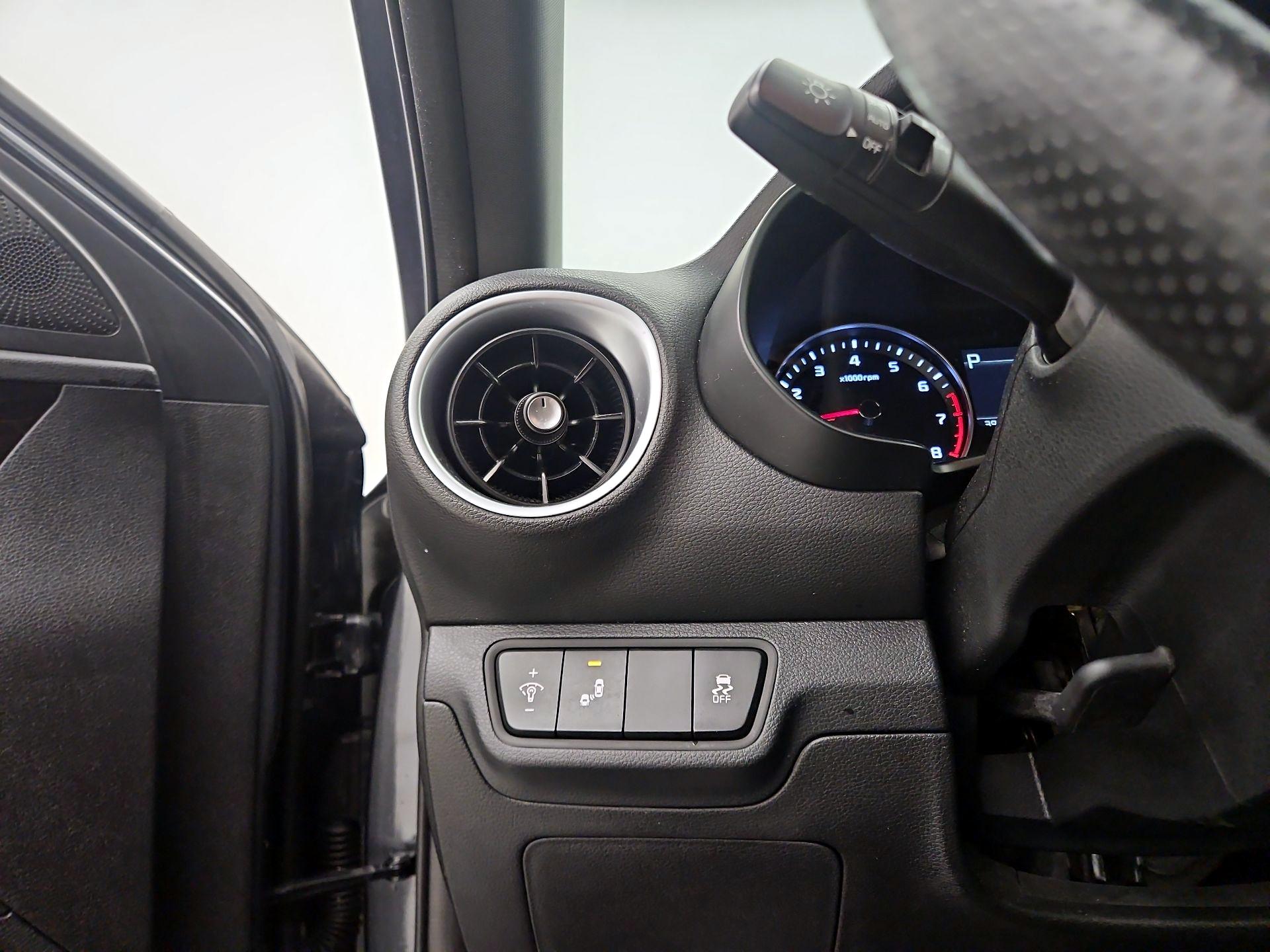 Thumbnail: 2024 Kia Forte - 13