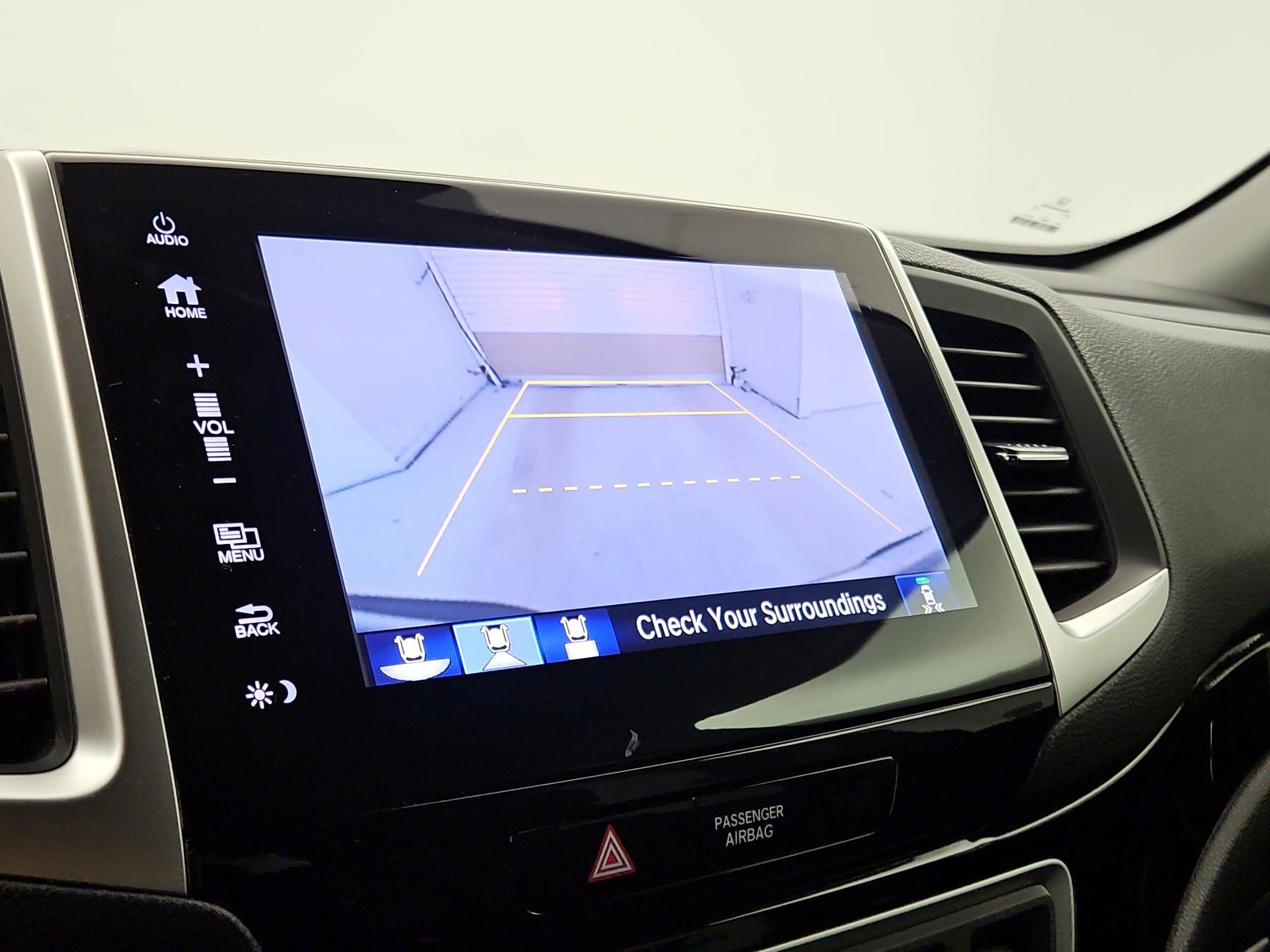 Thumbnail: 2019 Honda Ridgeline - 14