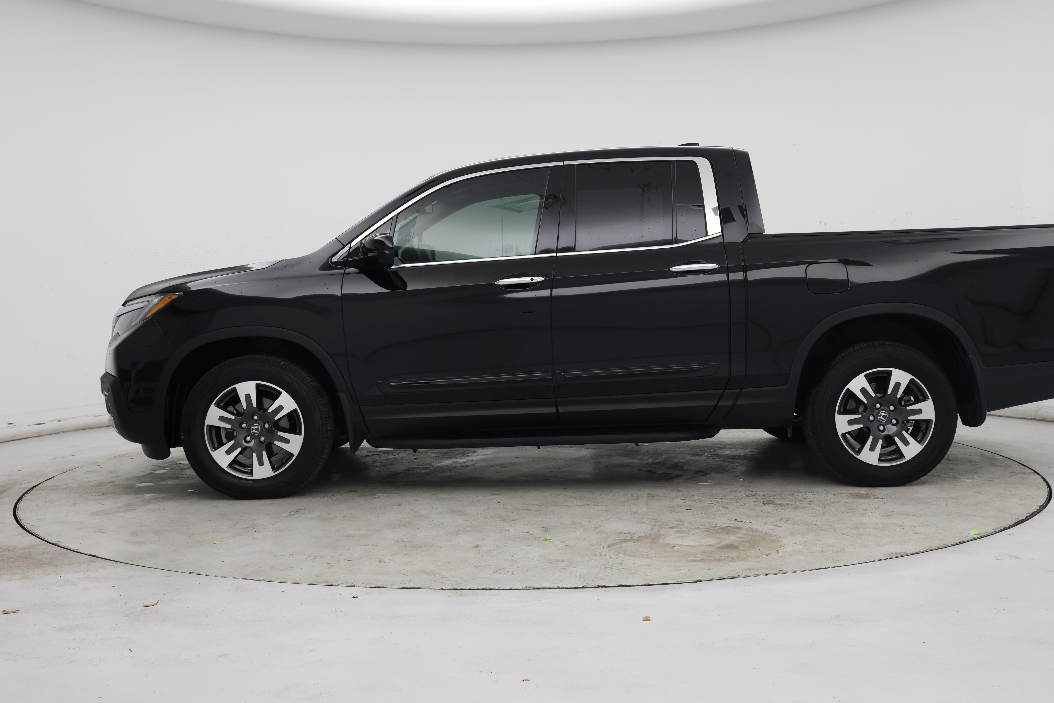 Thumbnail: 2019 Honda Ridgeline - 3