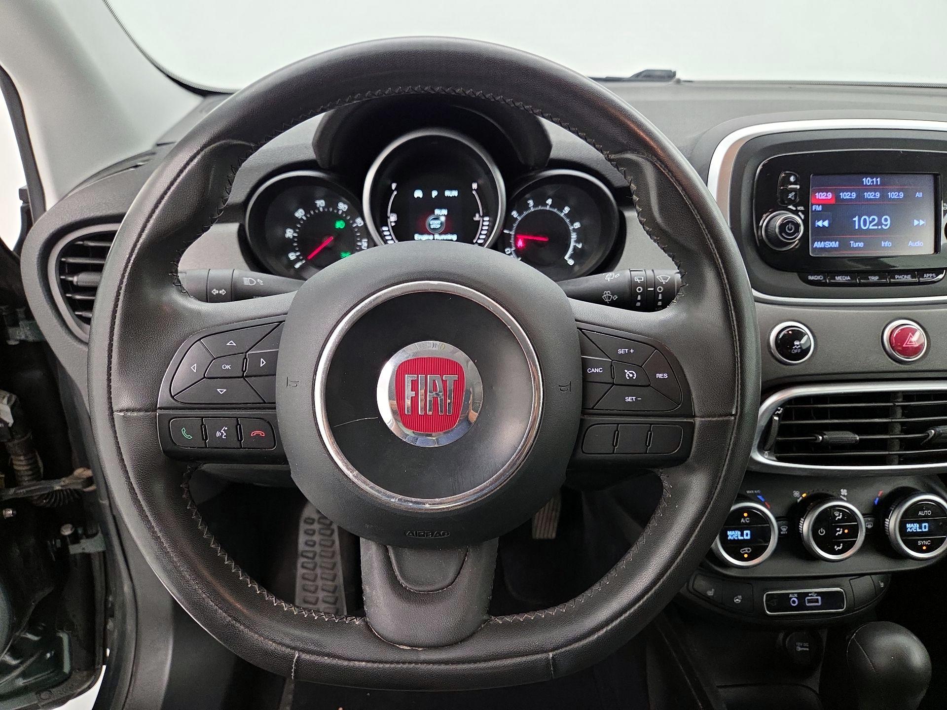 Thumbnail: 2016 Fiat 500X - 10